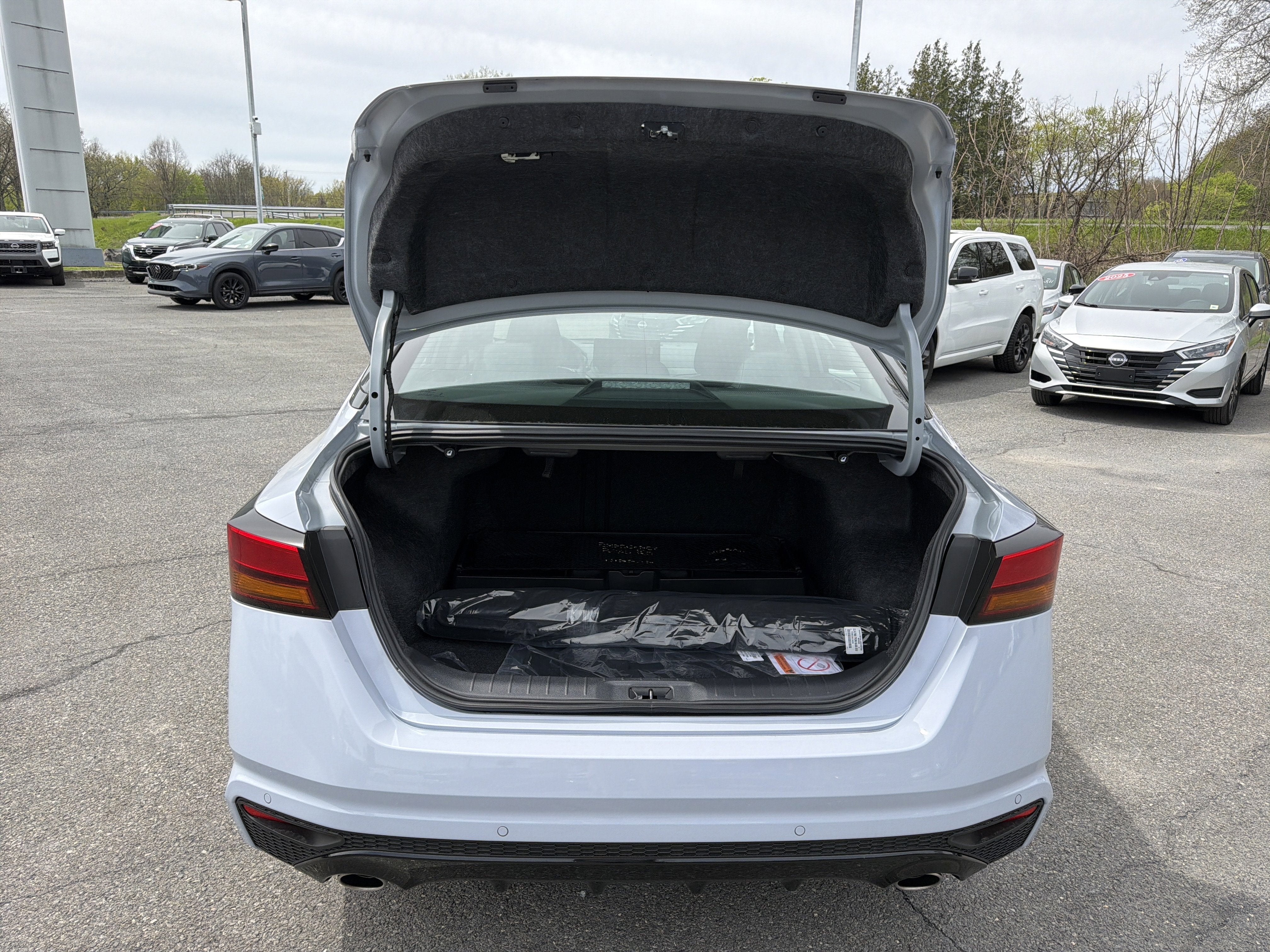 2026 Nissan Altima SR