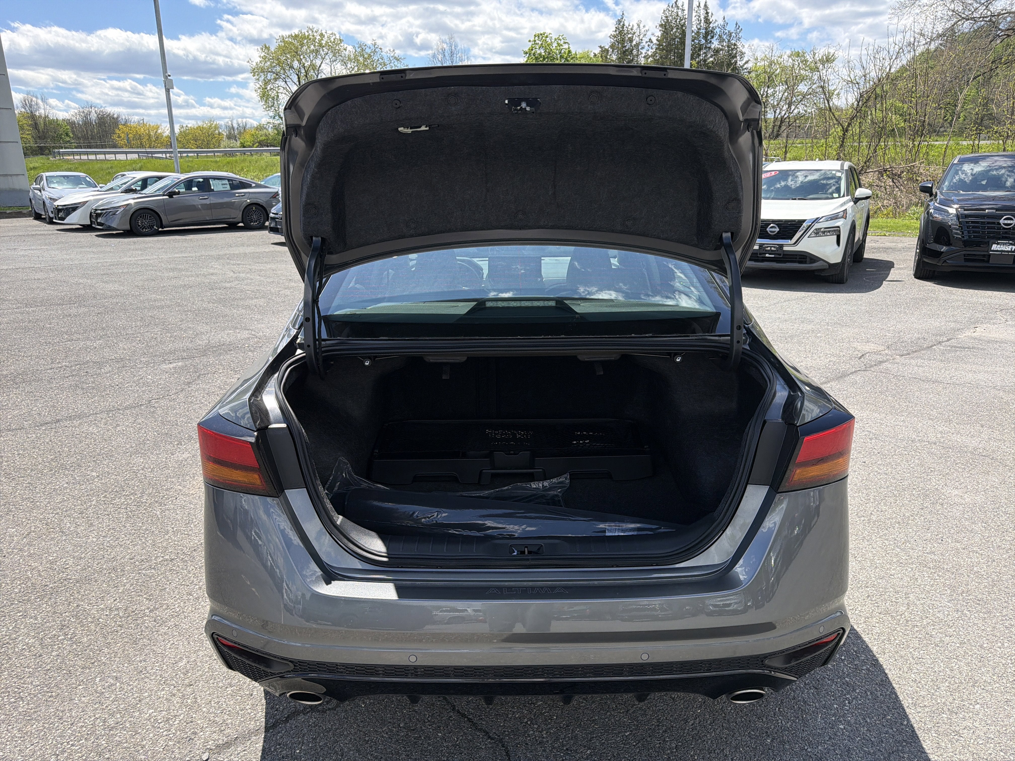 2026 Nissan Altima SR