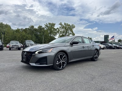 2025 Nissan Altima SR