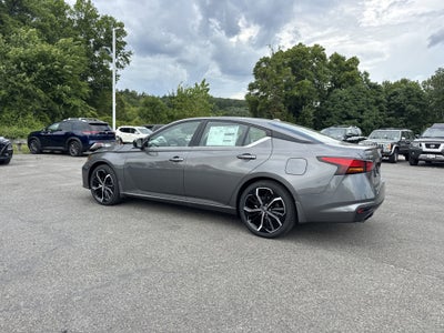 2025 Nissan Altima SR