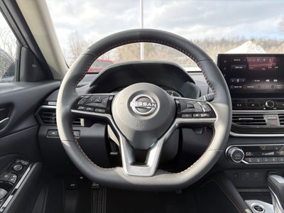 2025 Nissan Altima SR