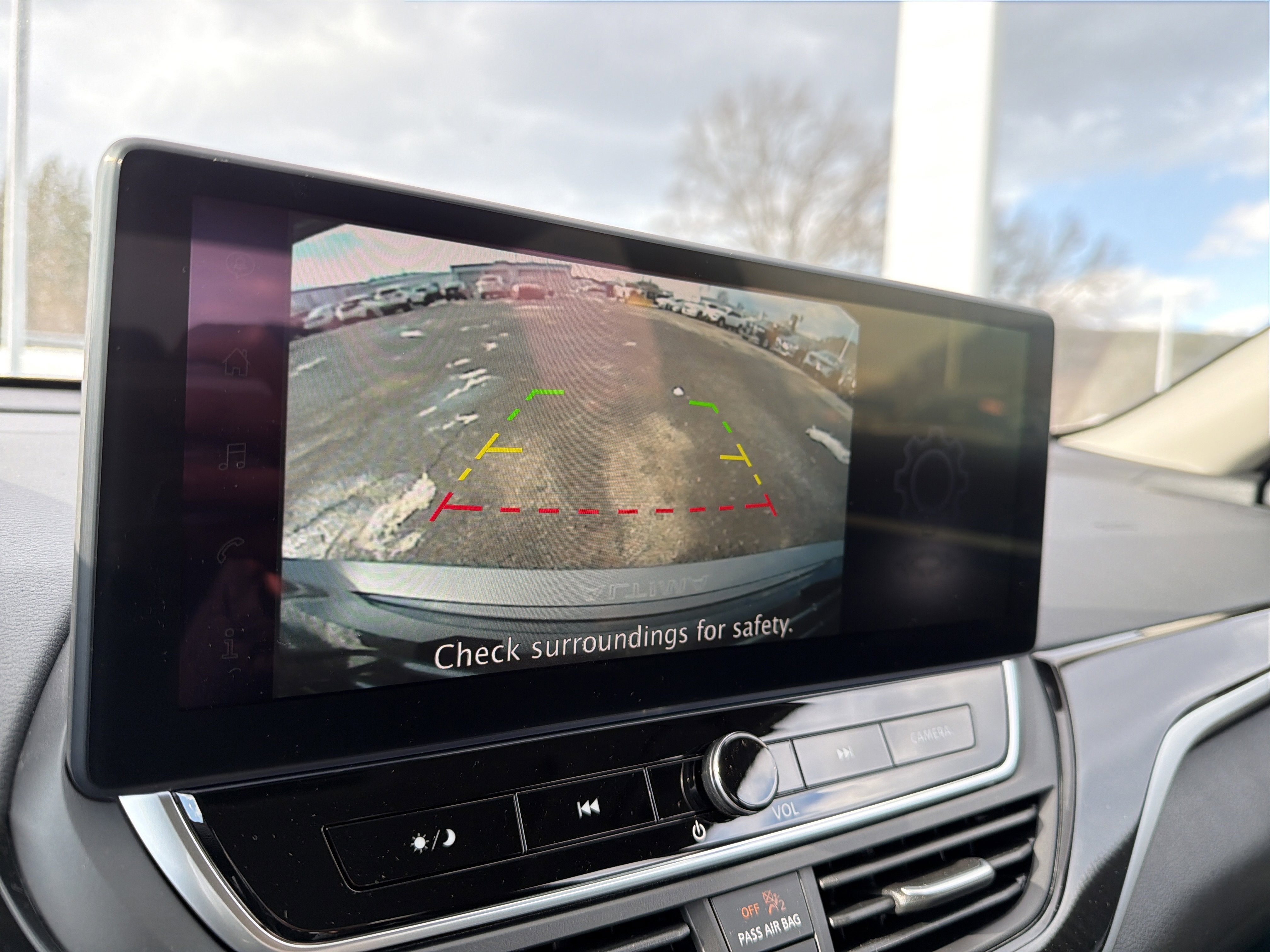 2025 Nissan Altima SR