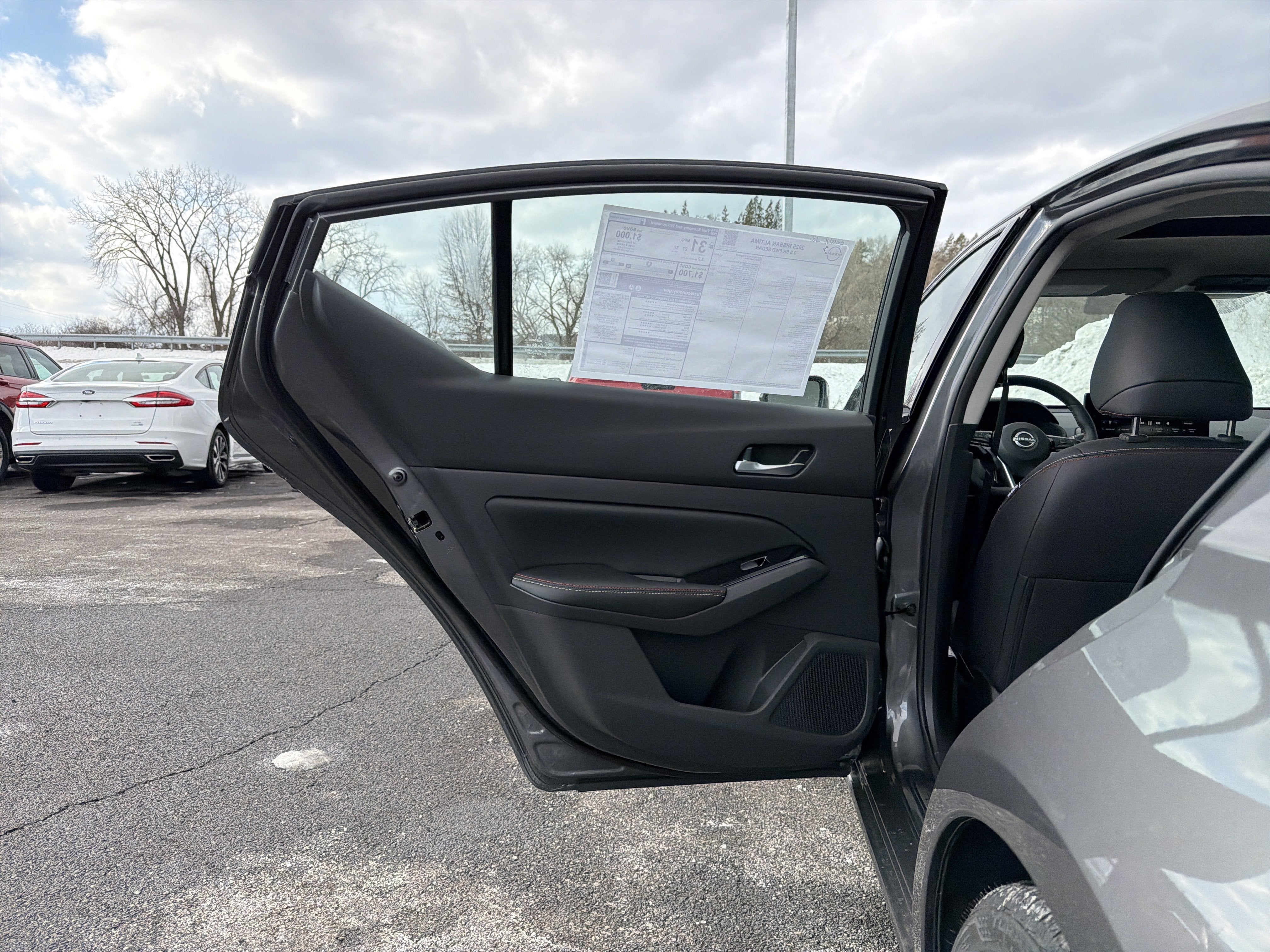 2025 Nissan Altima SR