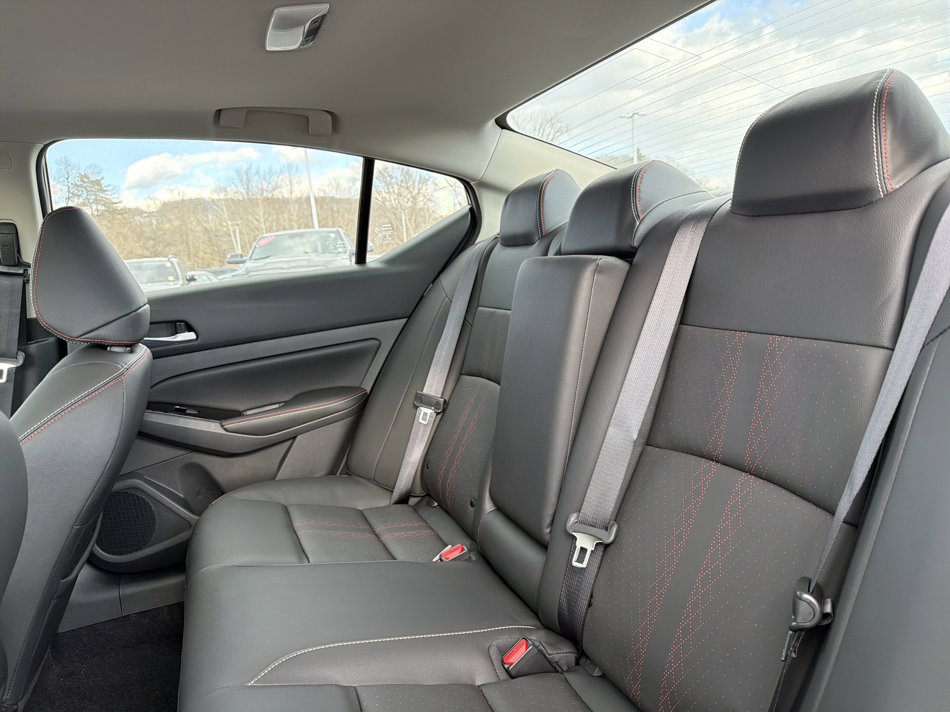 2025 Nissan Altima SR