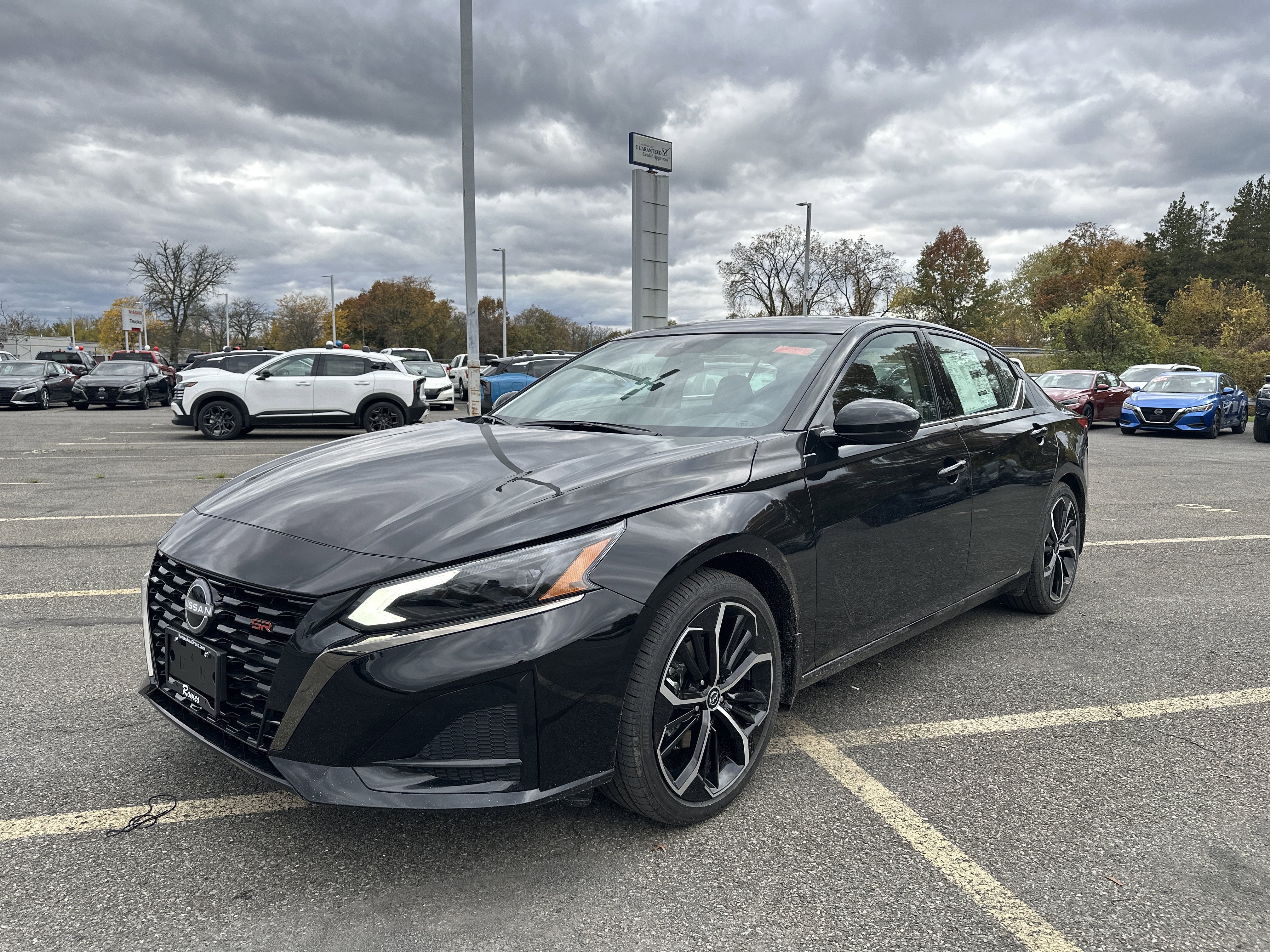 2025 Nissan Altima SR