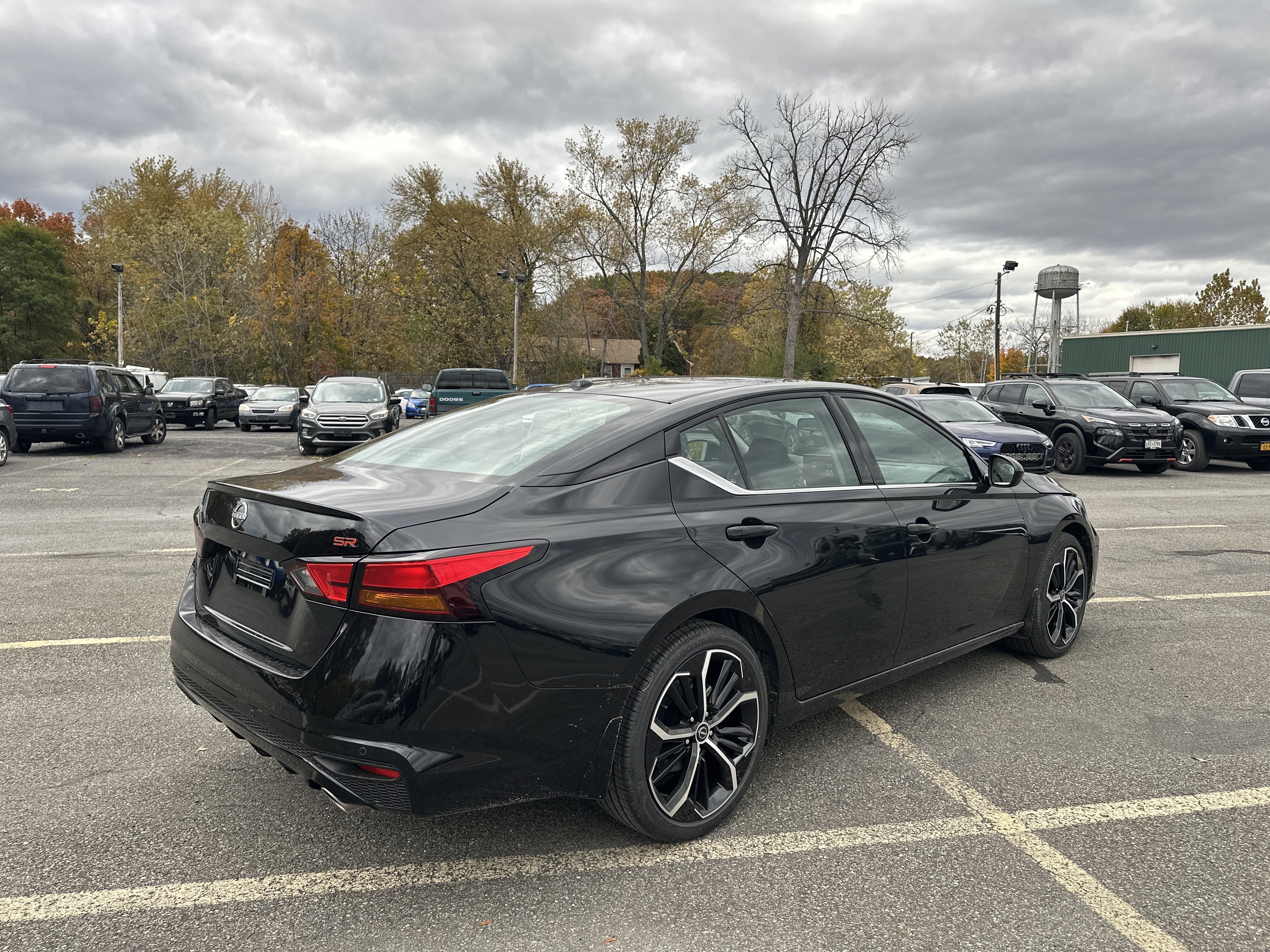 2025 Nissan Altima SR