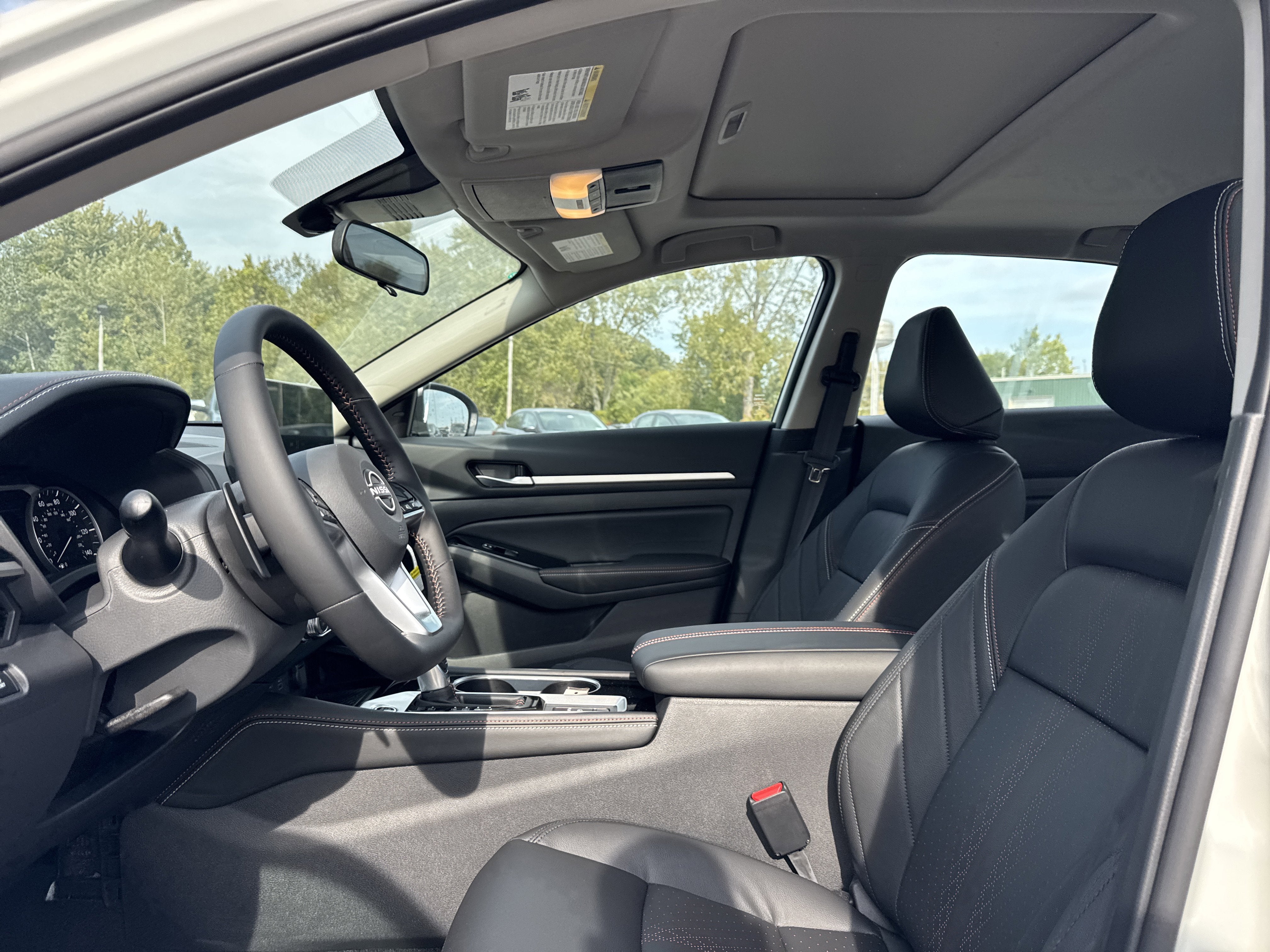 2025 Nissan Altima SR