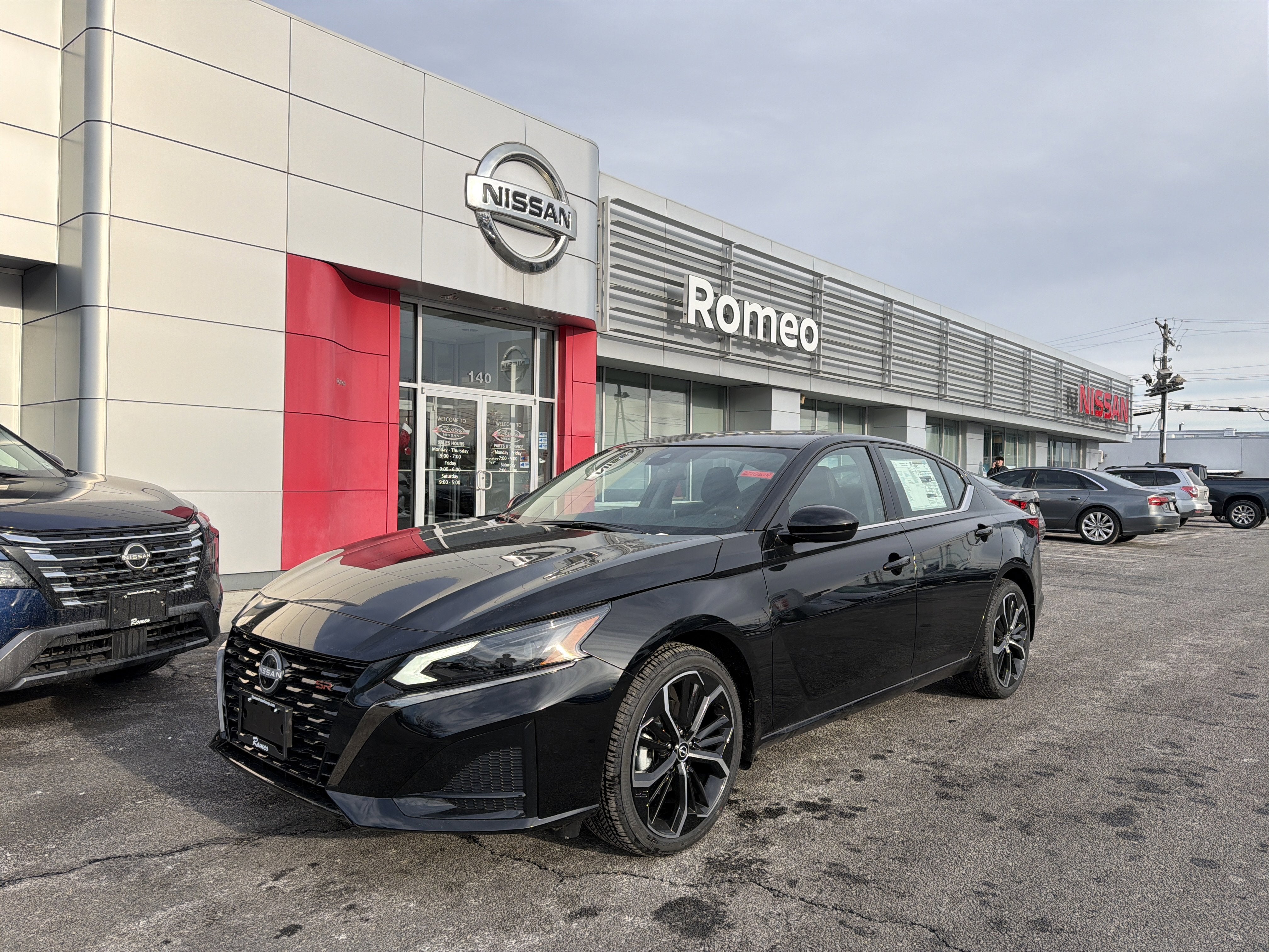 2025 Nissan Altima SR