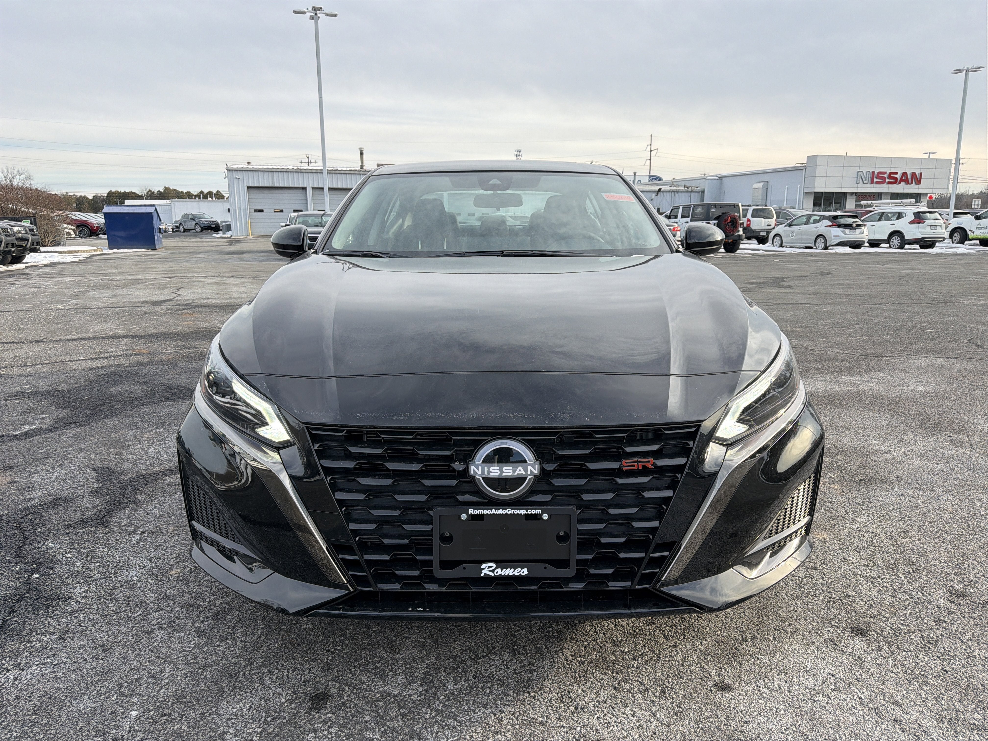 2025 Nissan Altima SR