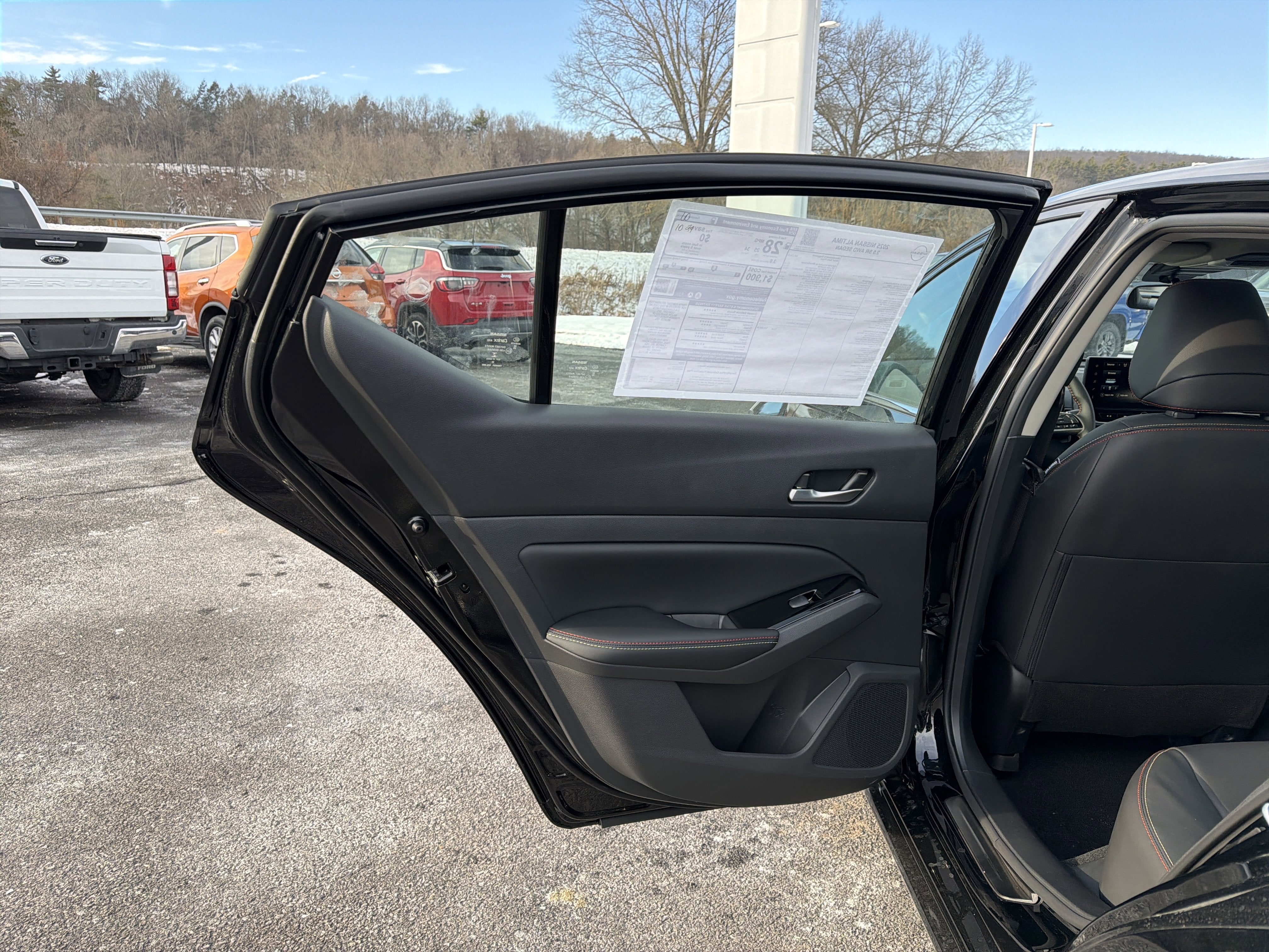 2025 Nissan Altima SR