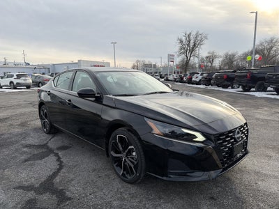 2025 Nissan Altima SR