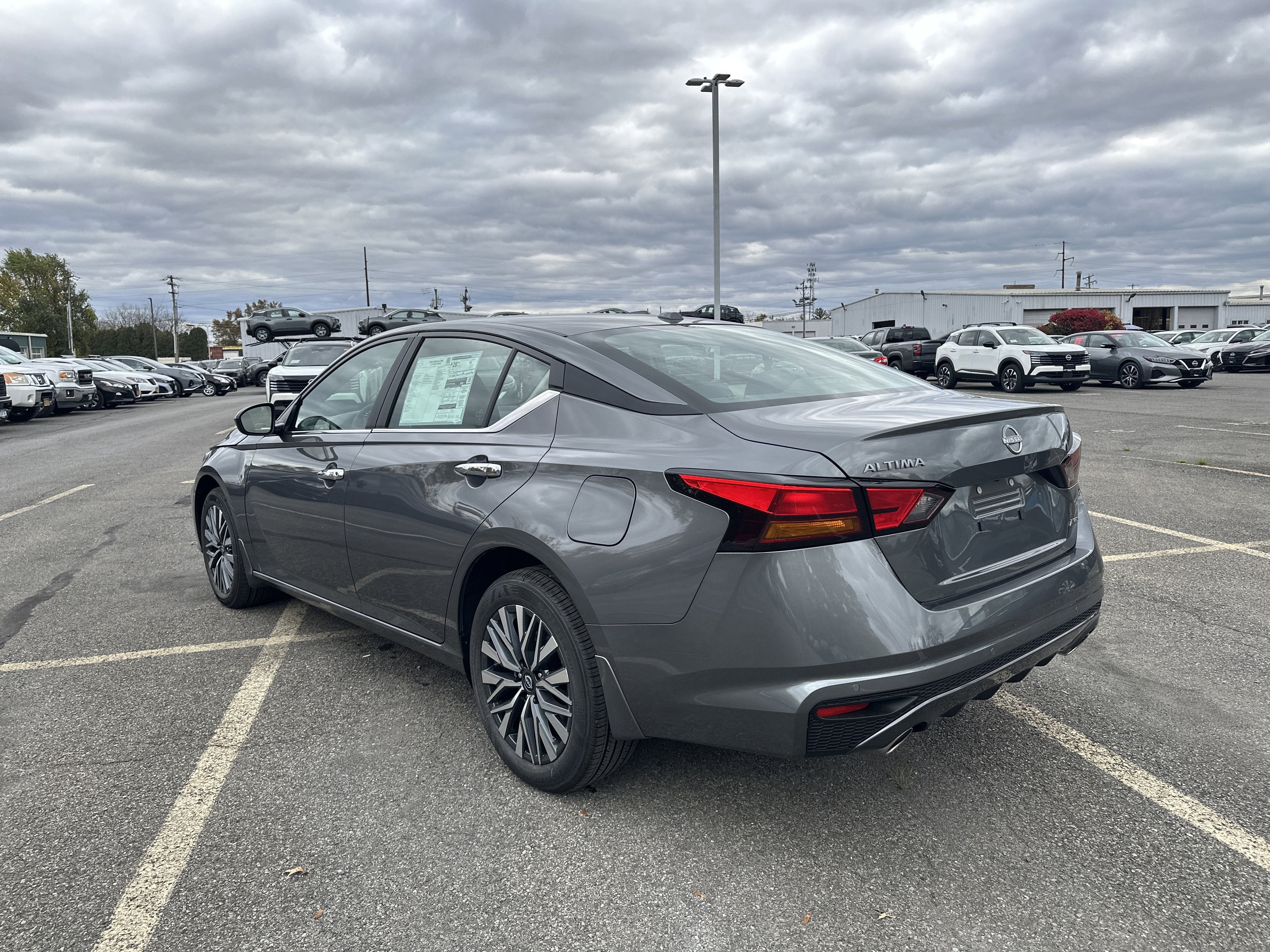 2025 Nissan Altima SV