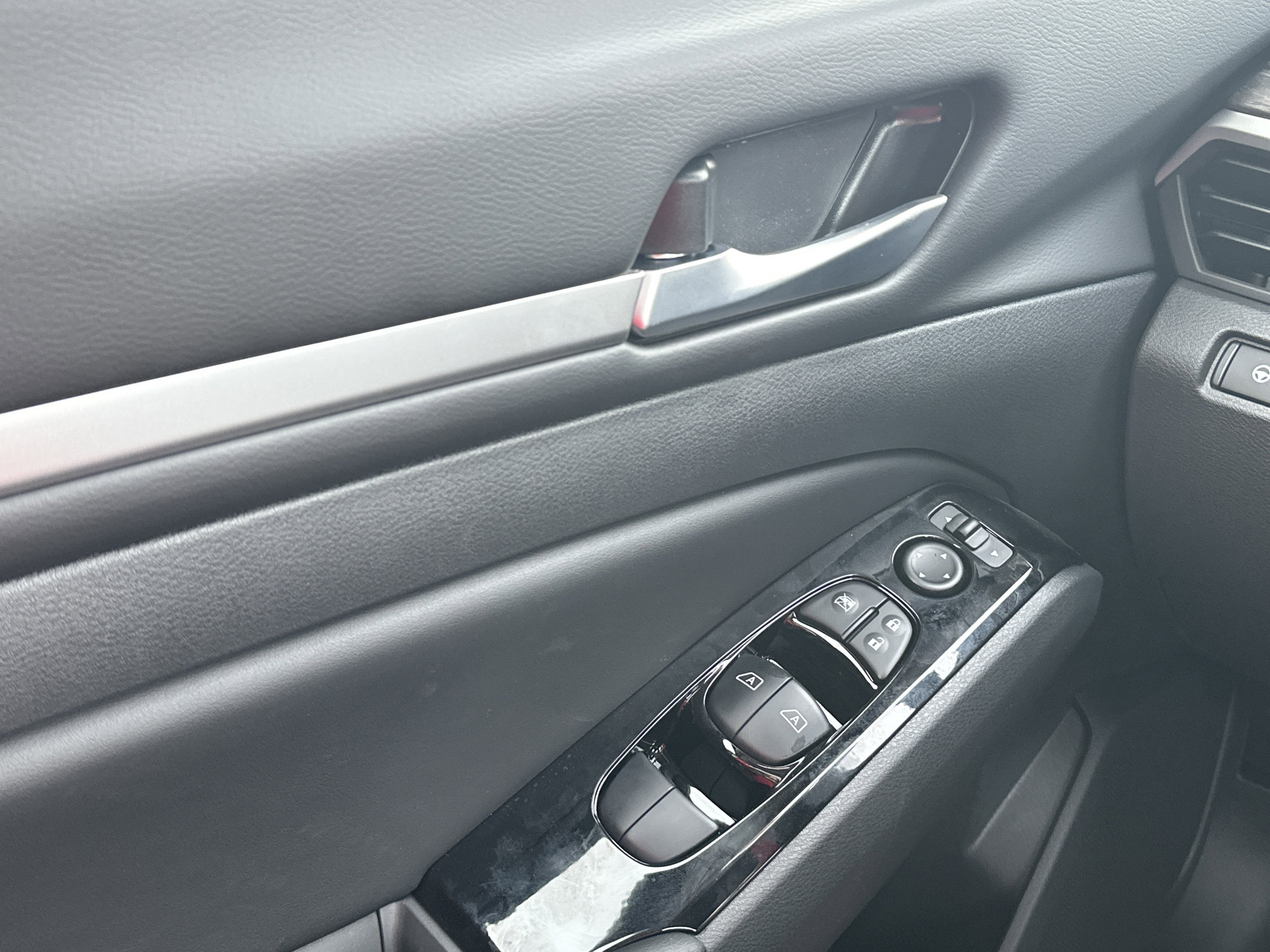 2025 Nissan Altima SL