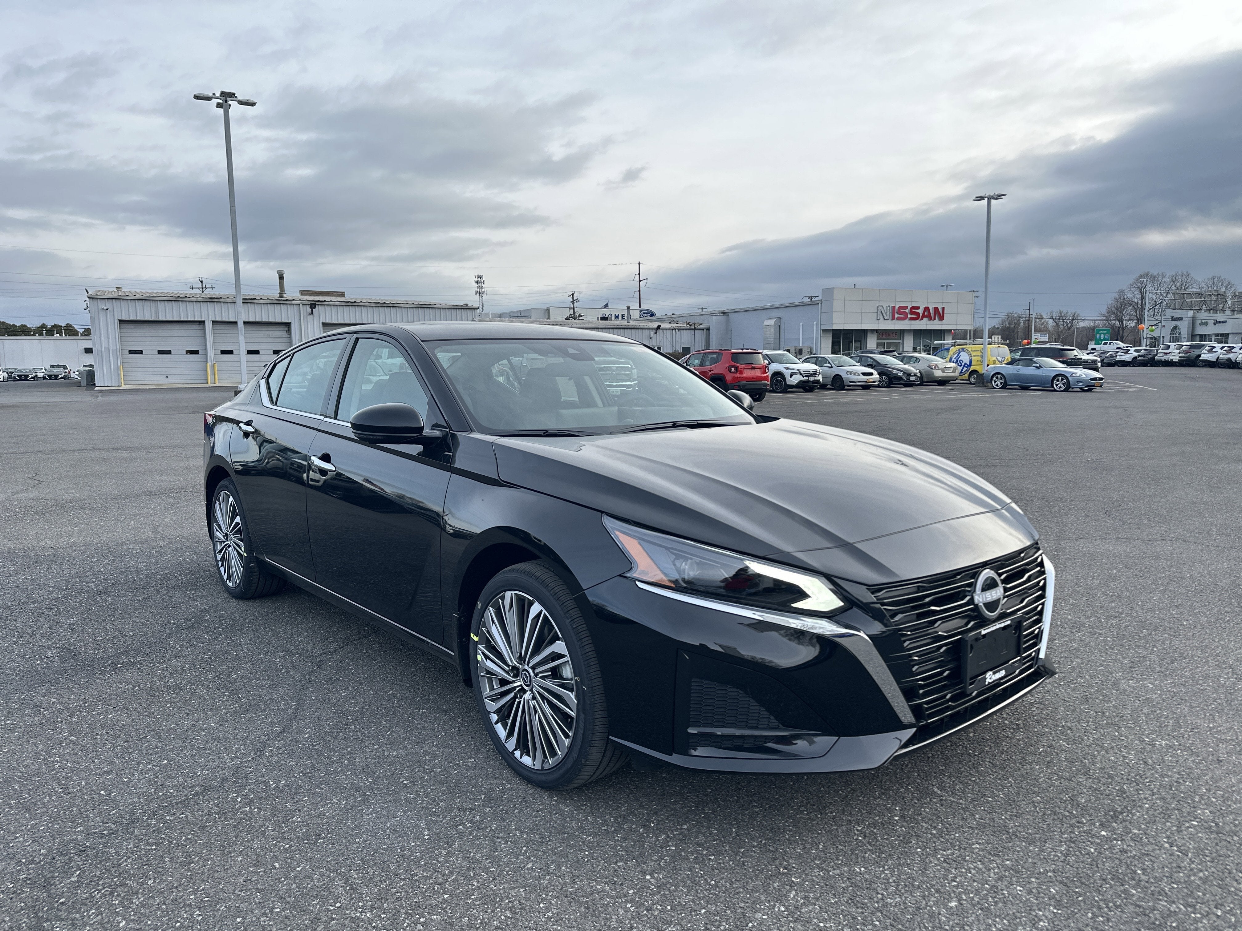 2025 Nissan Altima SL