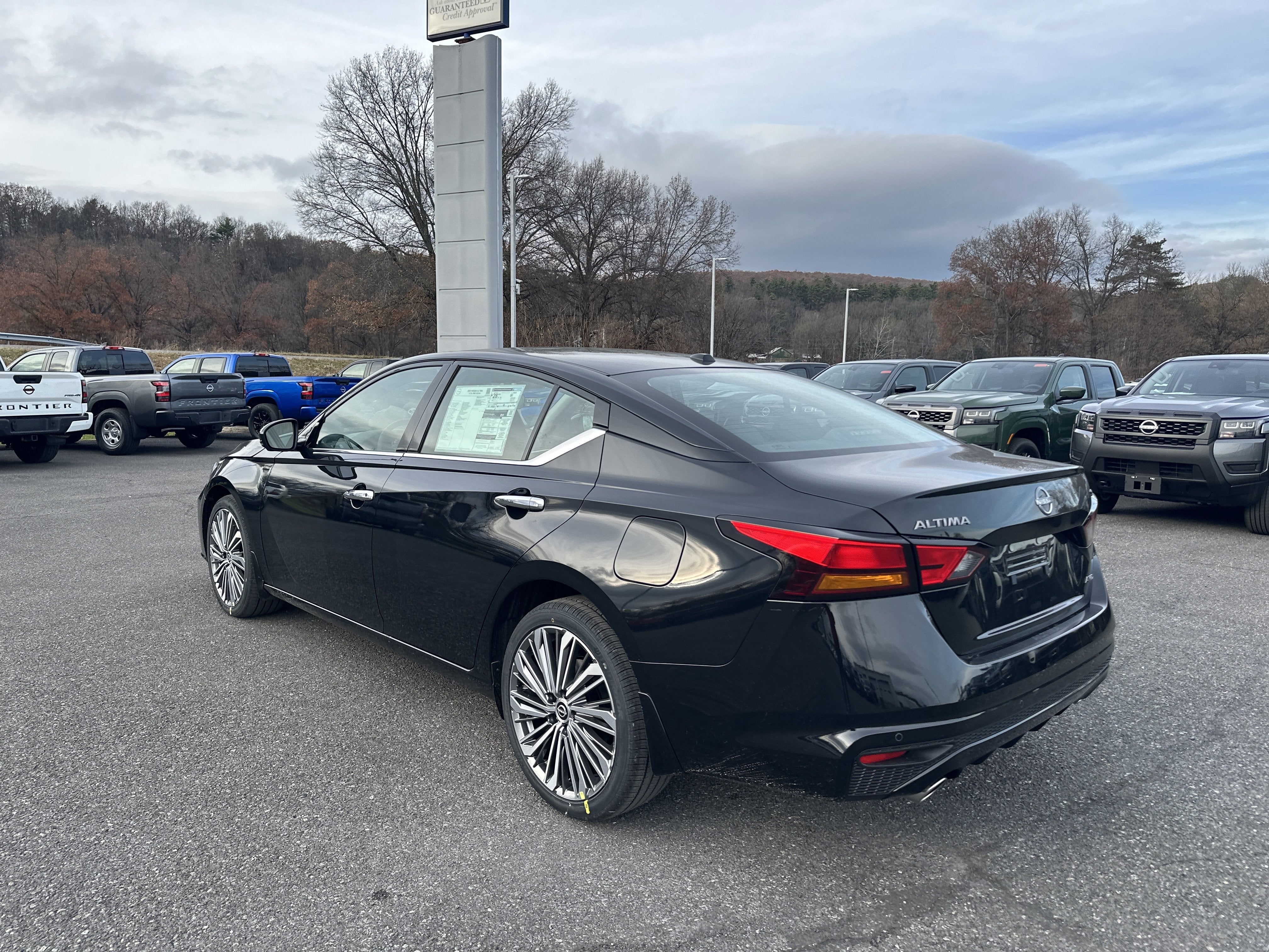 2025 Nissan Altima SL