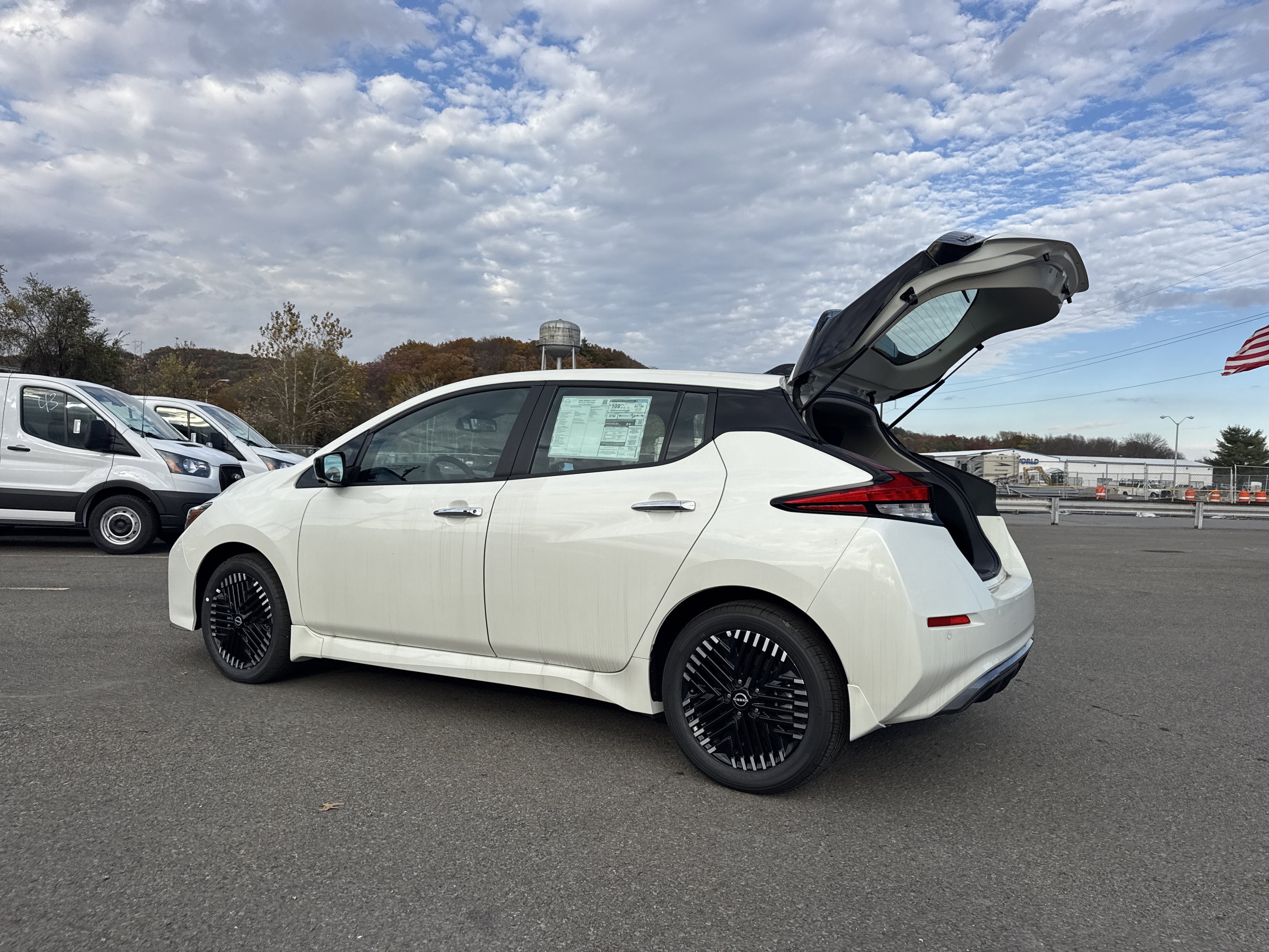 2025 Nissan LEAF SV PLUS