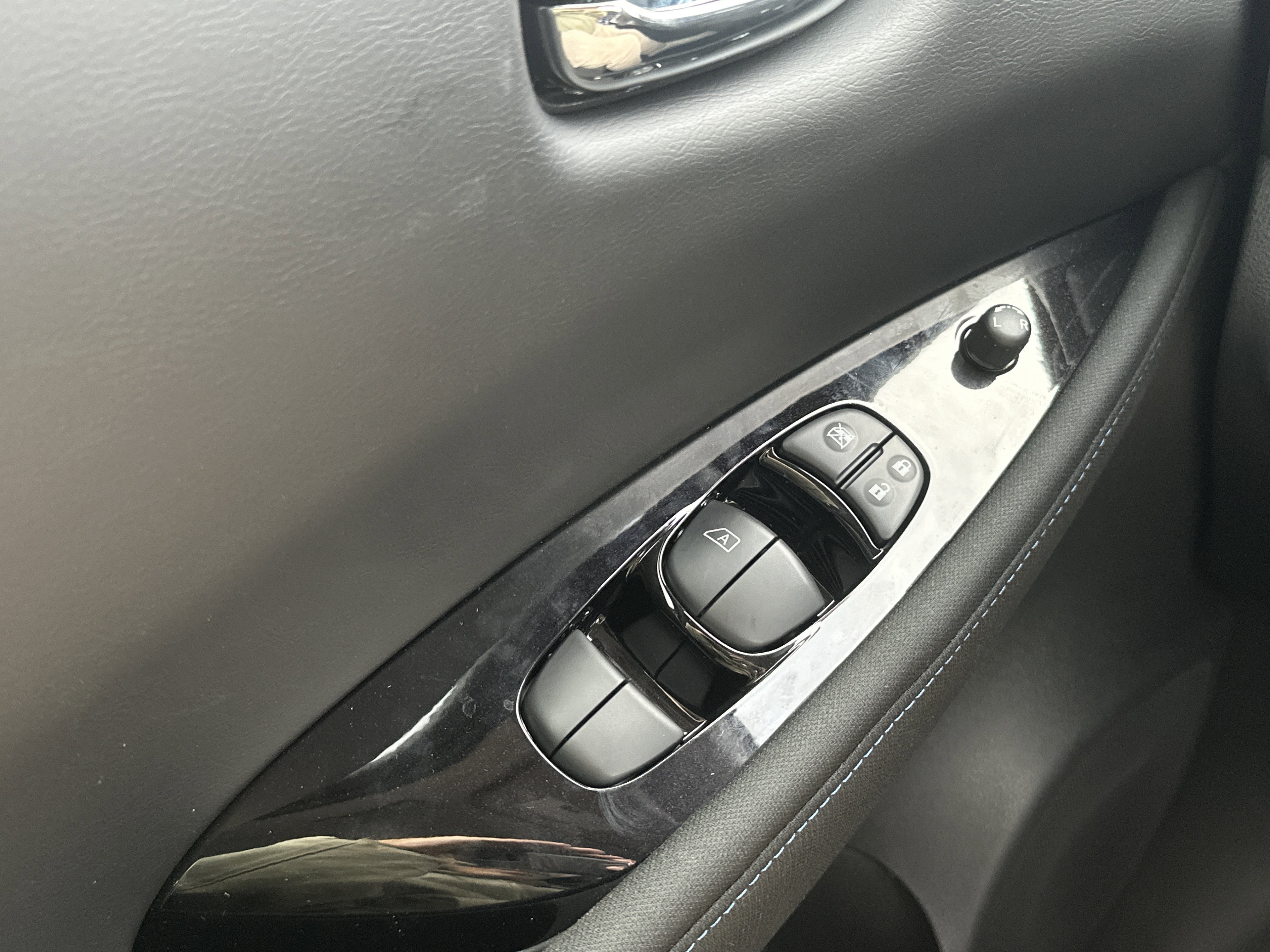 2025 Nissan LEAF SV PLUS