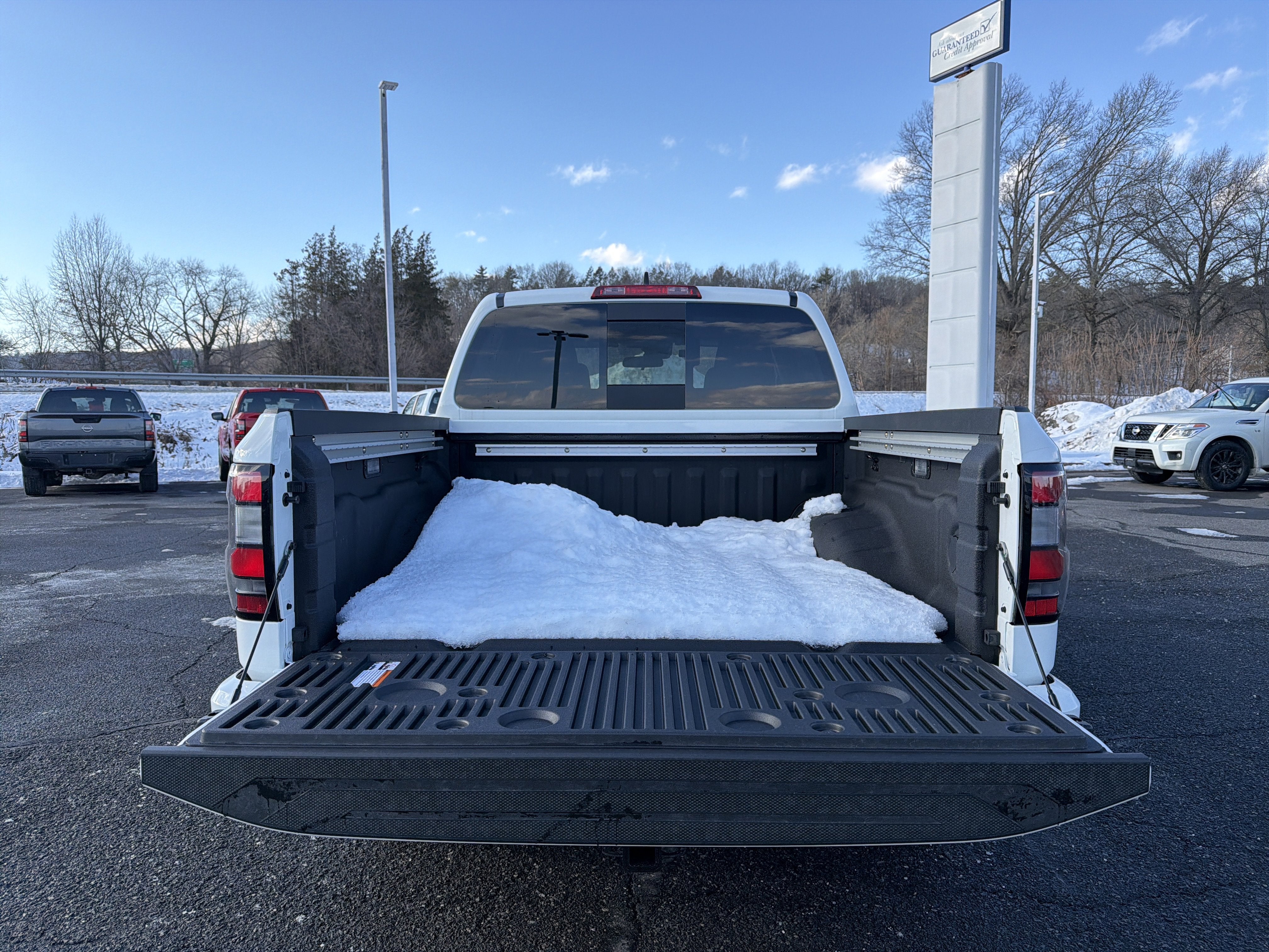 2026 Nissan Frontier SV