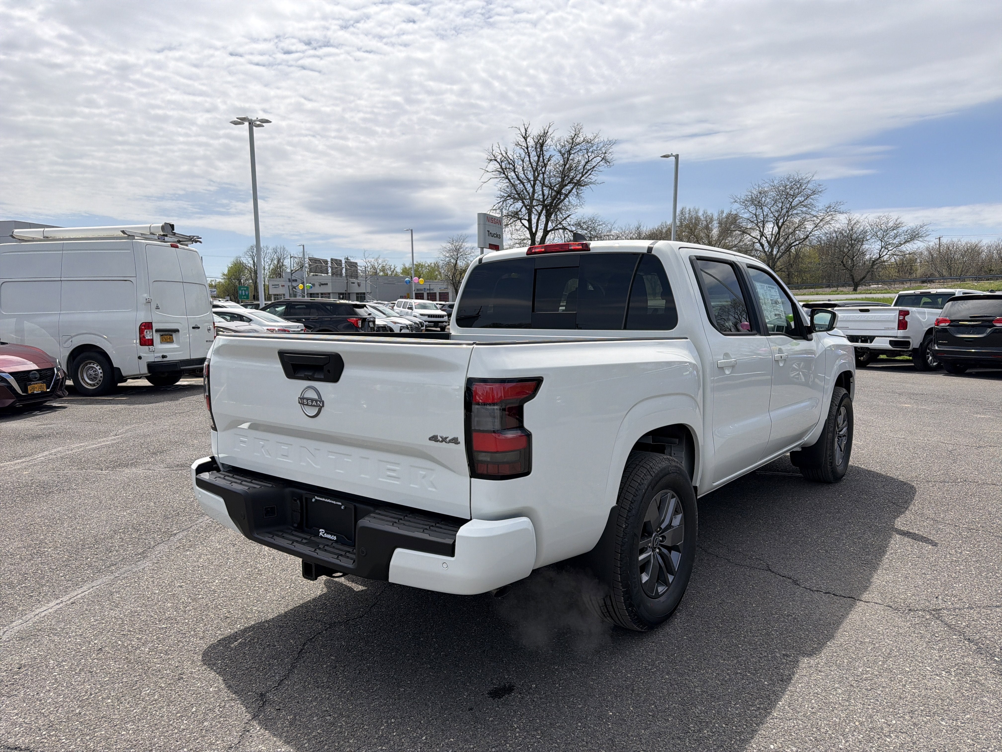 2026 Nissan Frontier SV