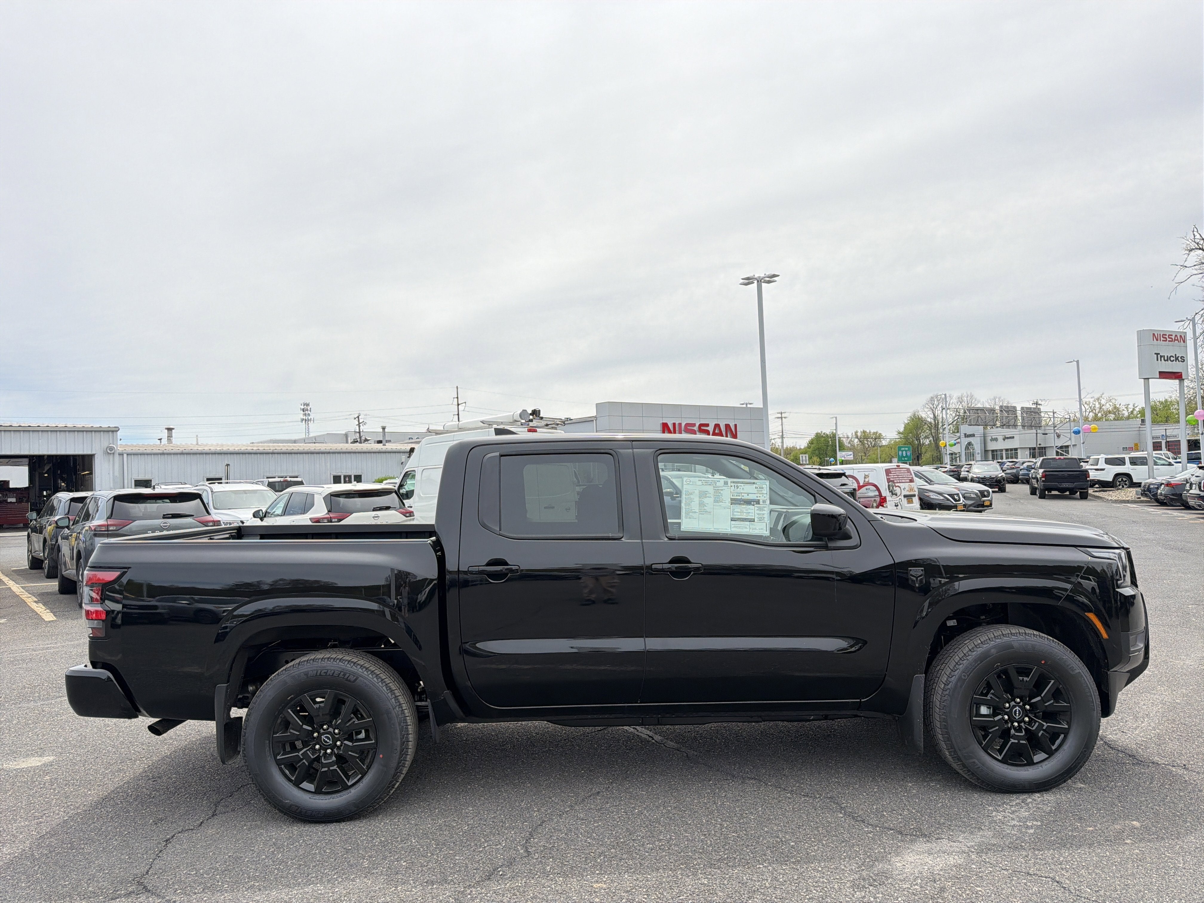 2026 Nissan Frontier SV