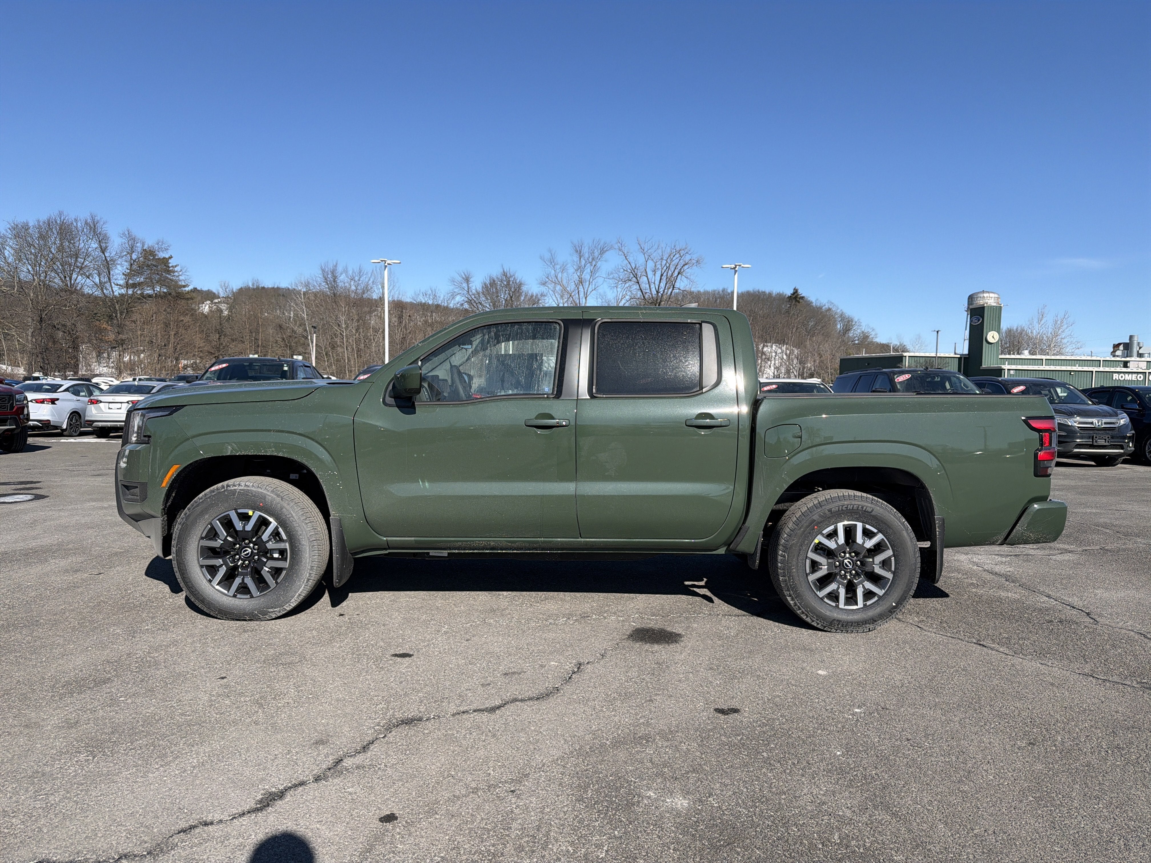 2026 Nissan Frontier SV