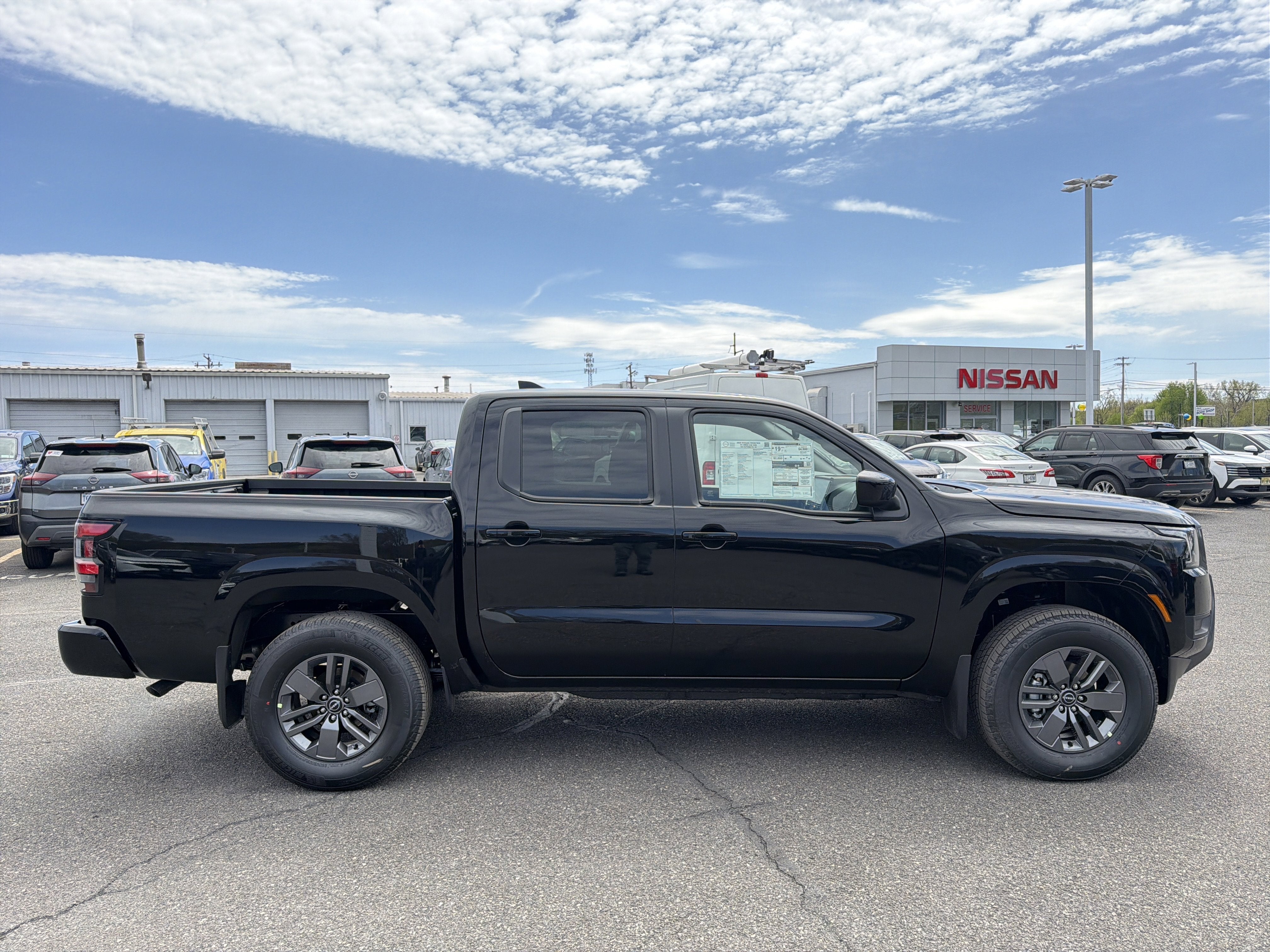 2026 Nissan Frontier SV