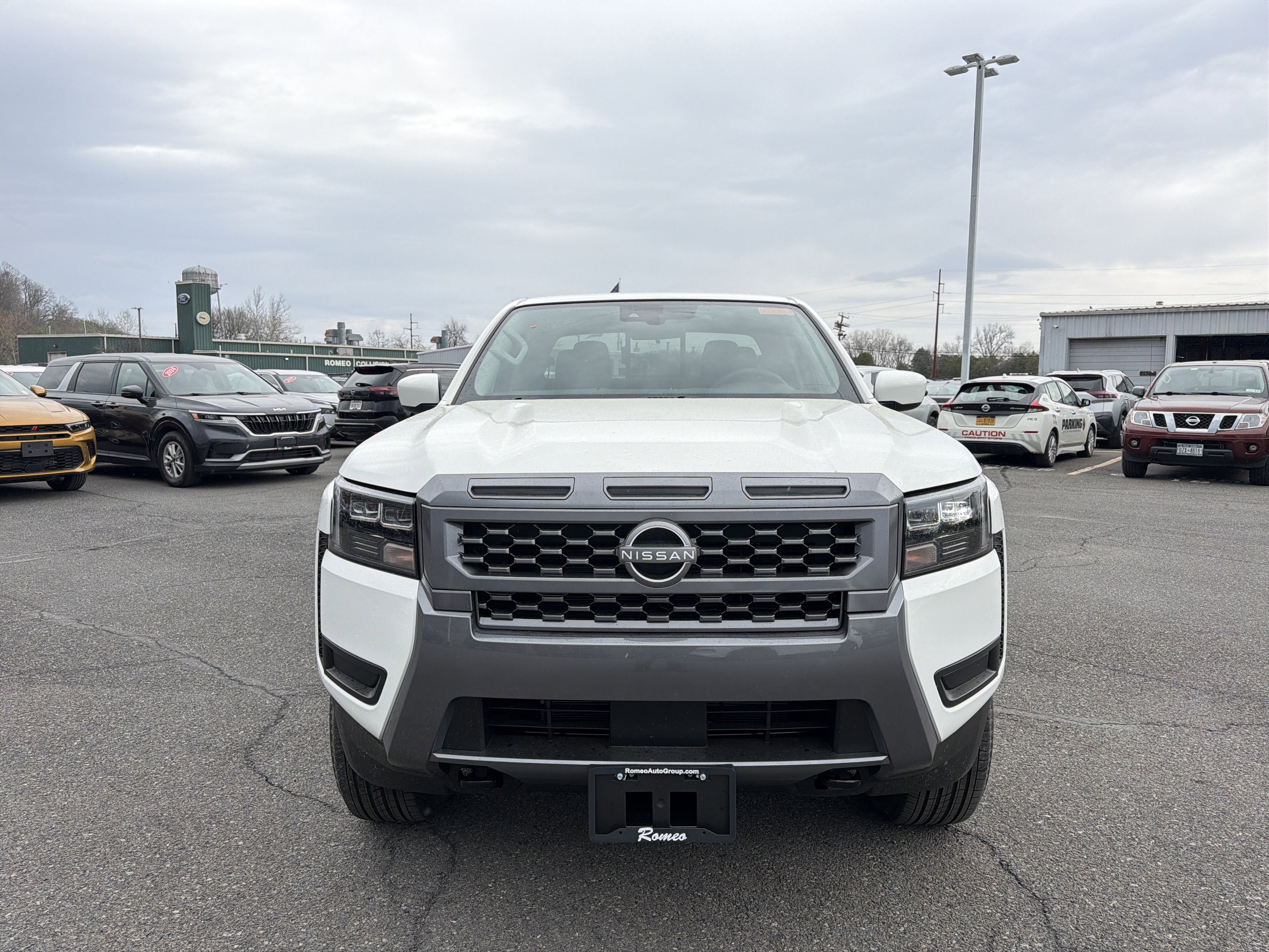 2026 Nissan Frontier SV