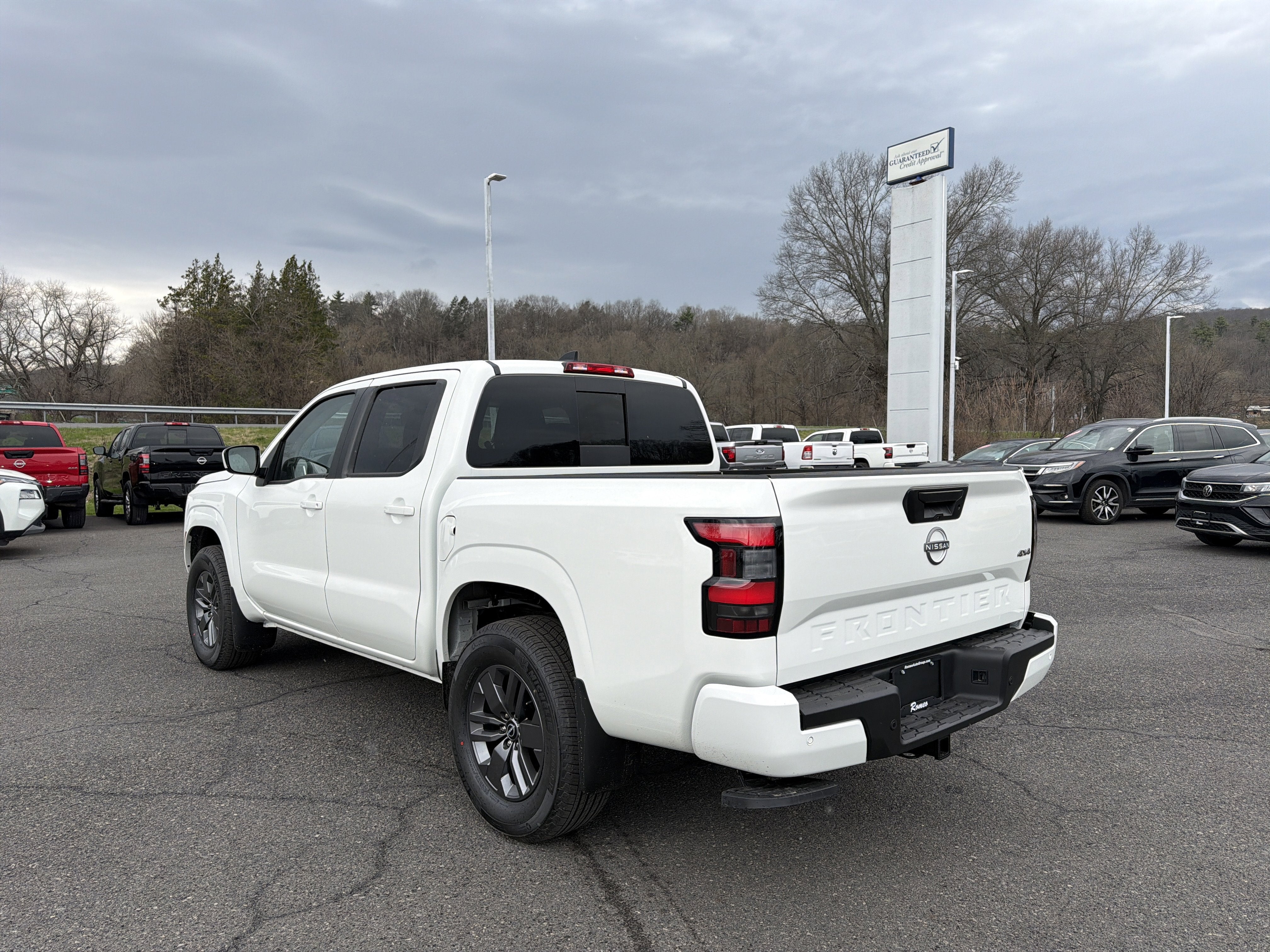 2026 Nissan Frontier SV