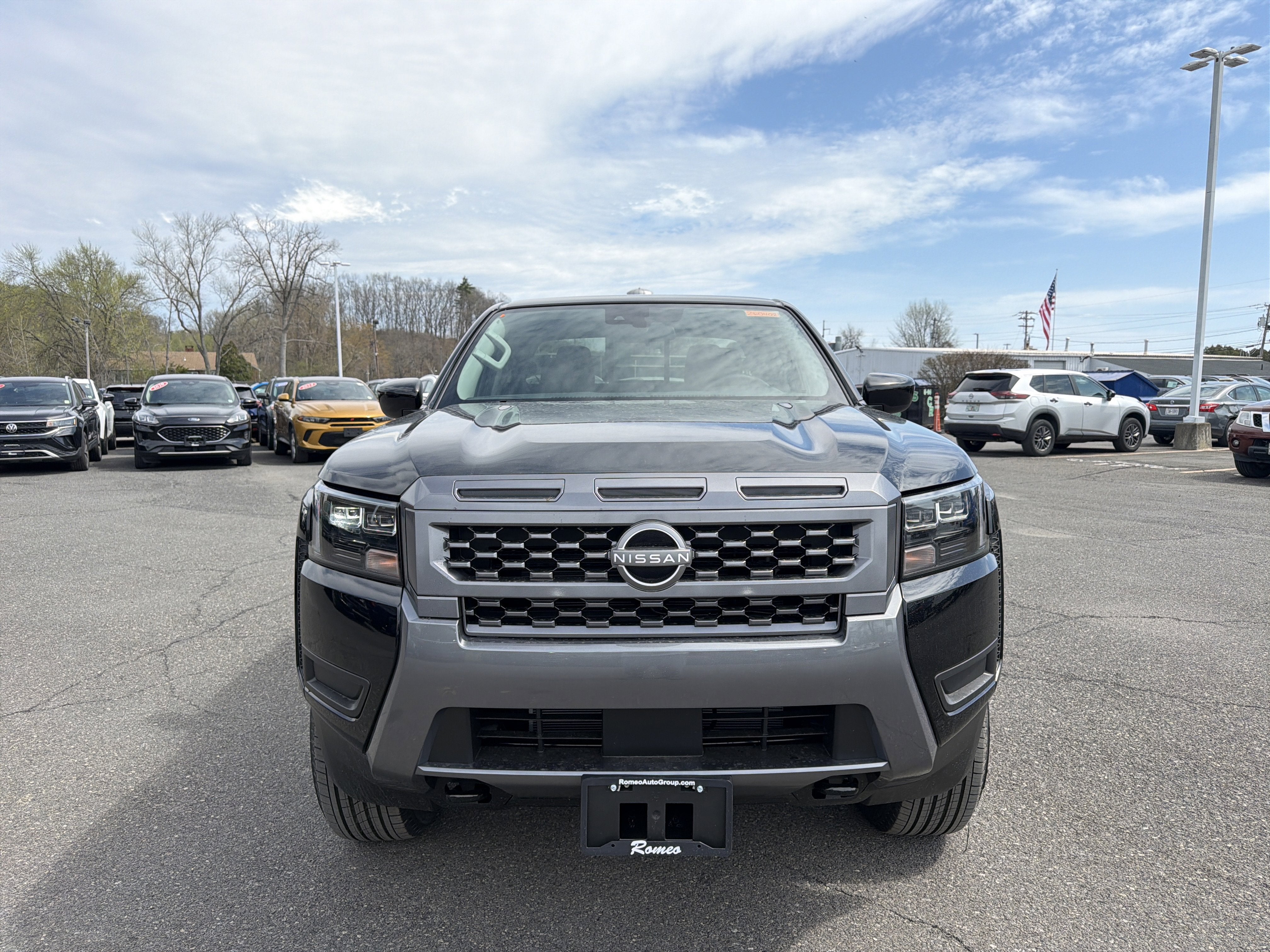 2026 Nissan Frontier SV