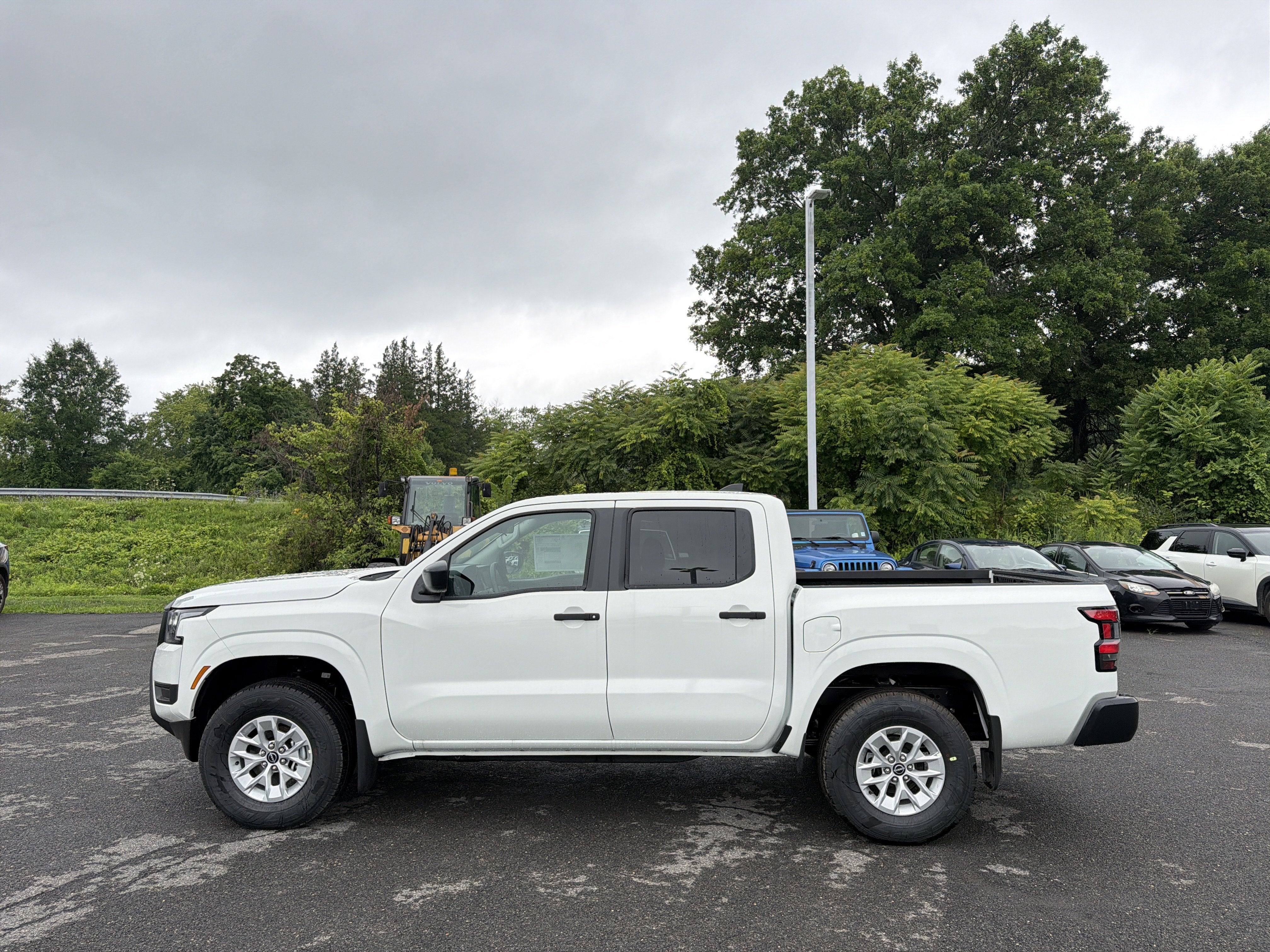2026 Nissan Frontier S