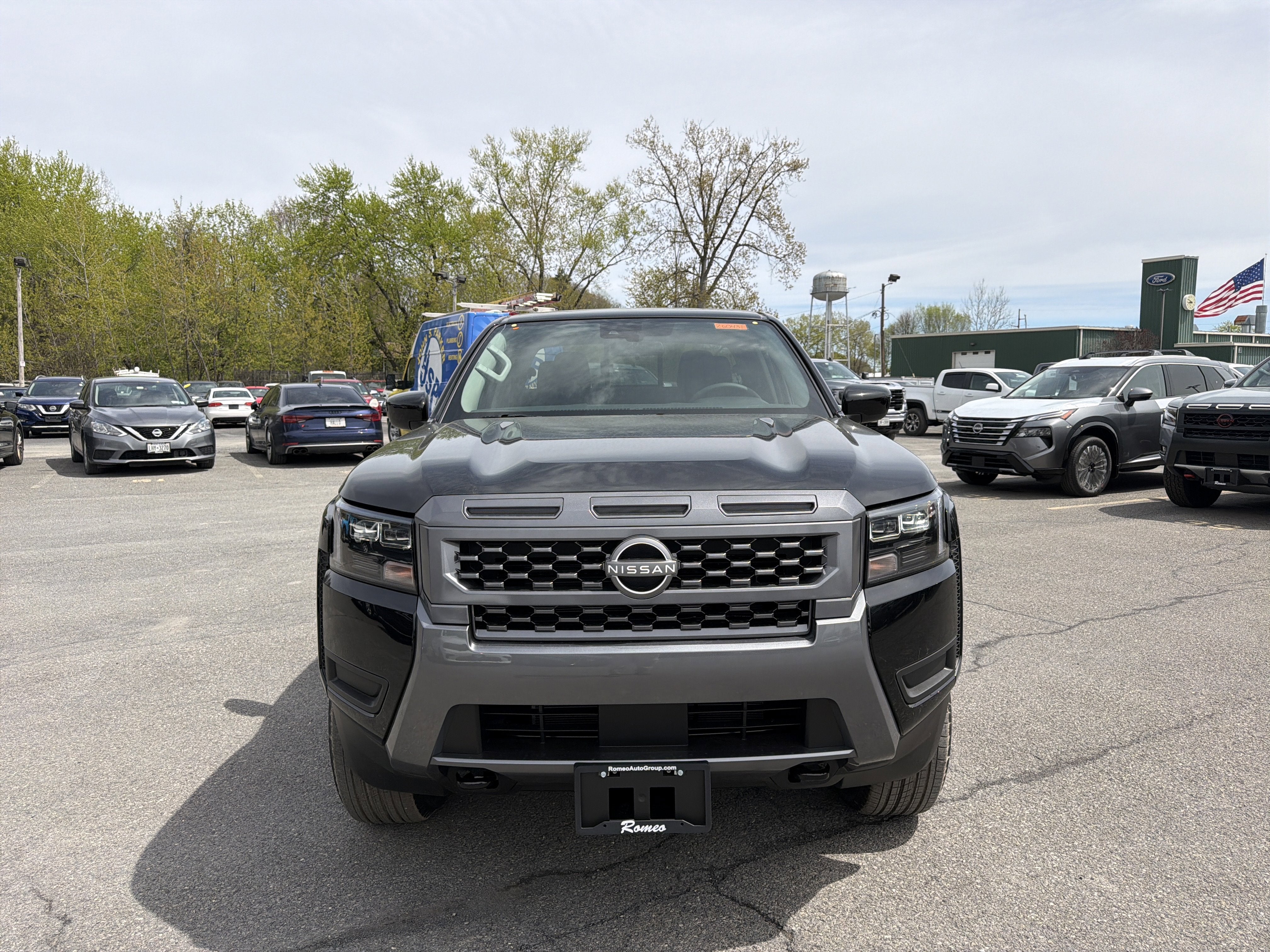 2026 Nissan Frontier SV