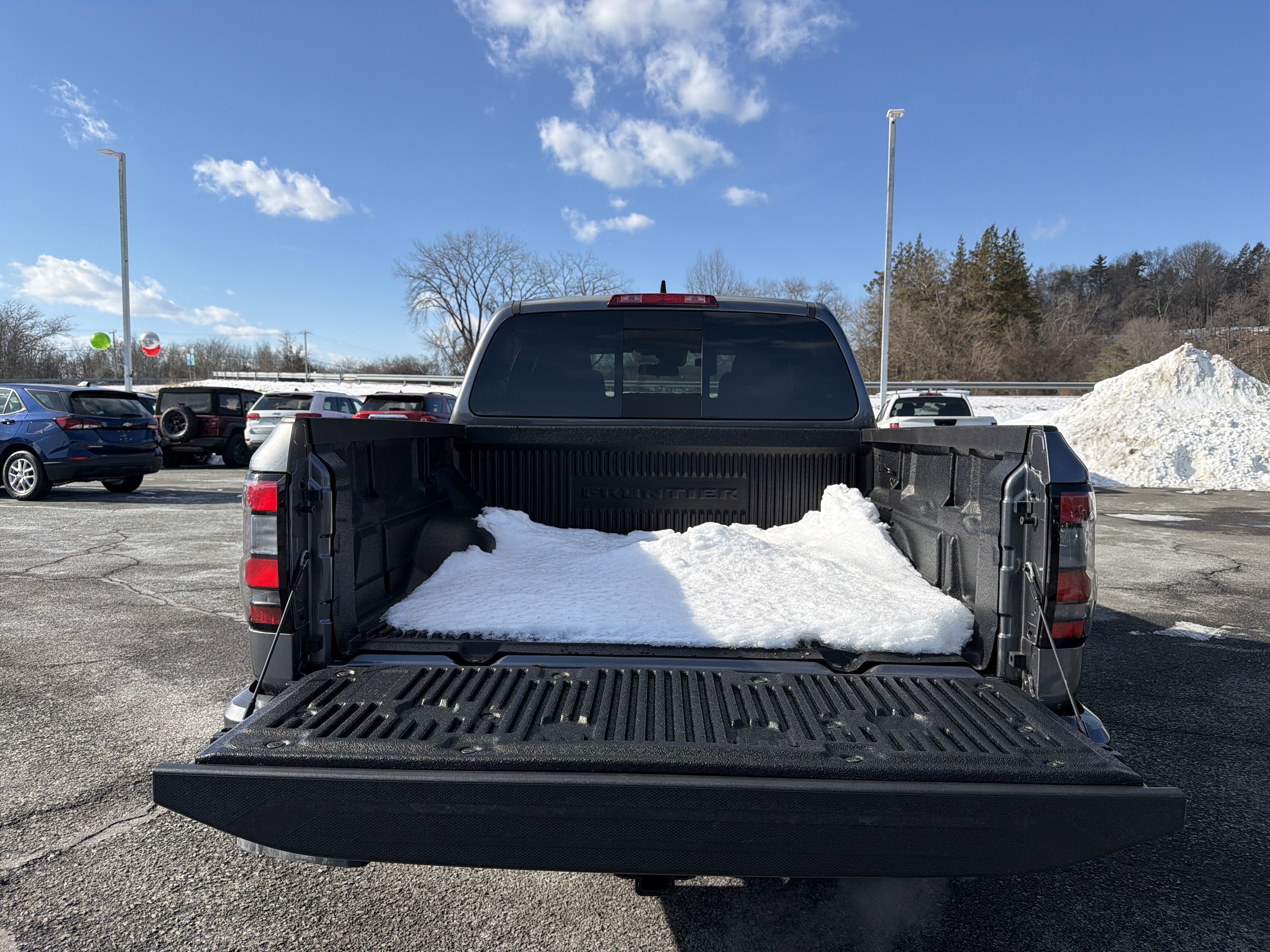 2026 Nissan Frontier SV
