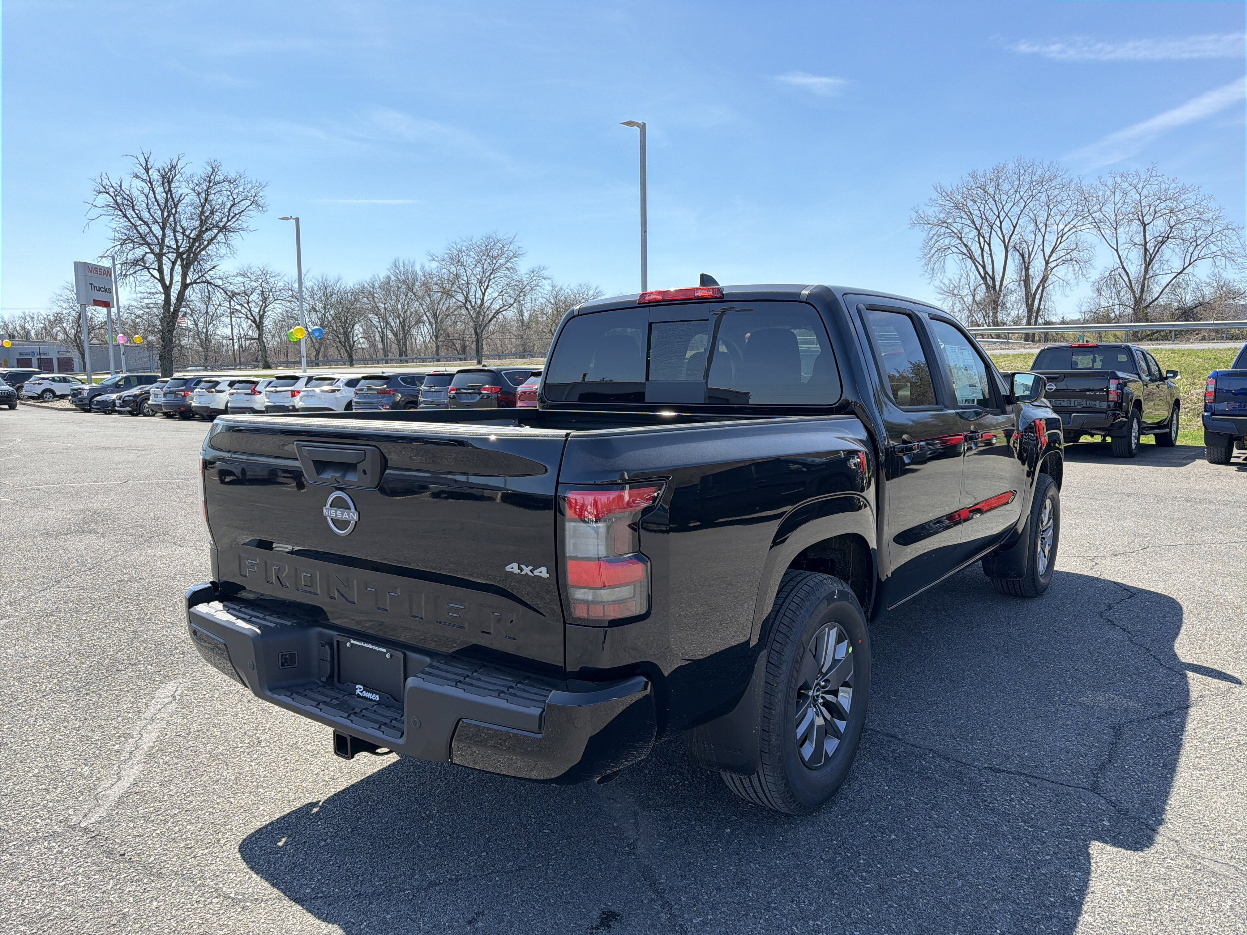 2026 Nissan Frontier SV