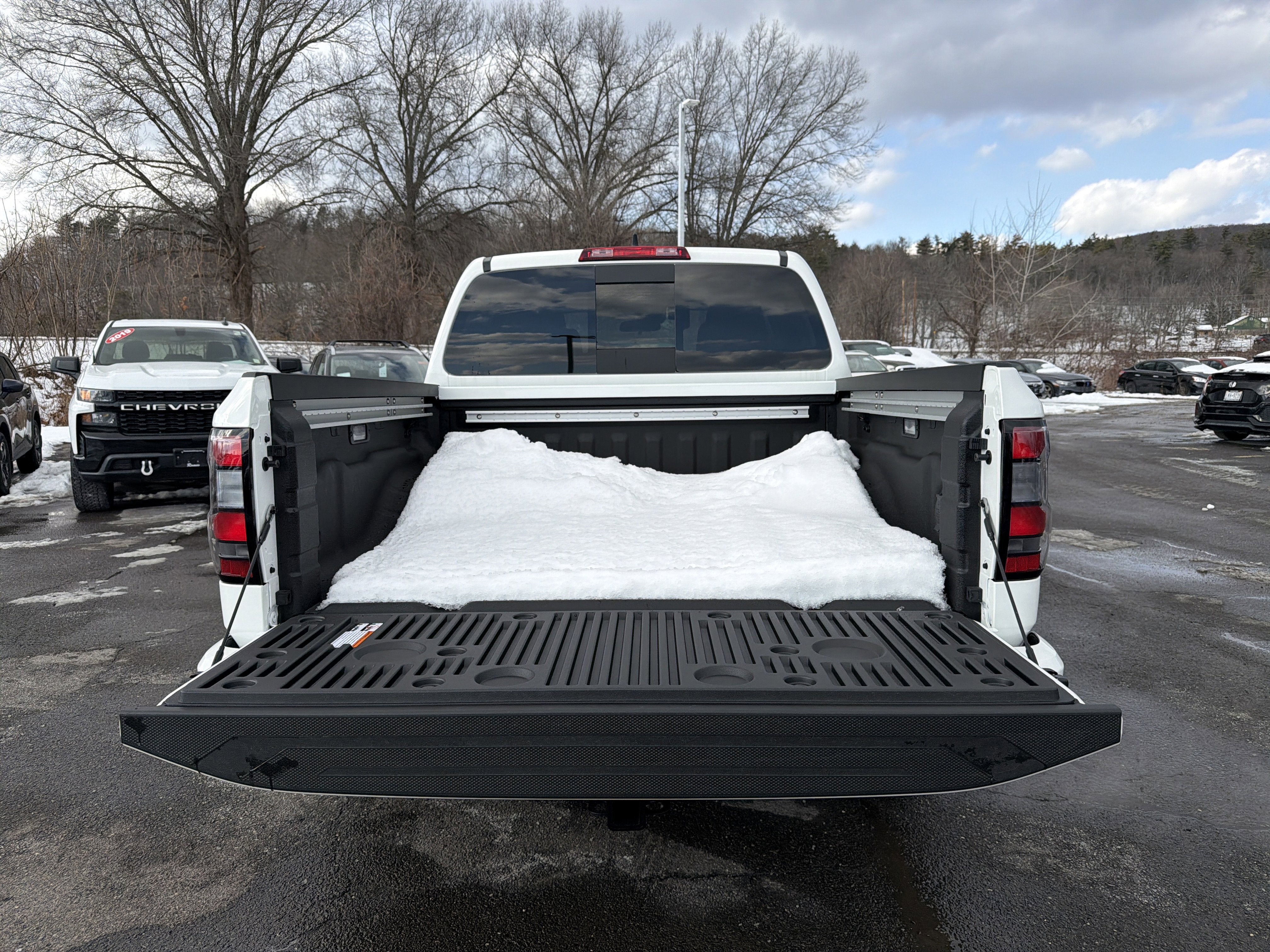 2026 Nissan Frontier SV