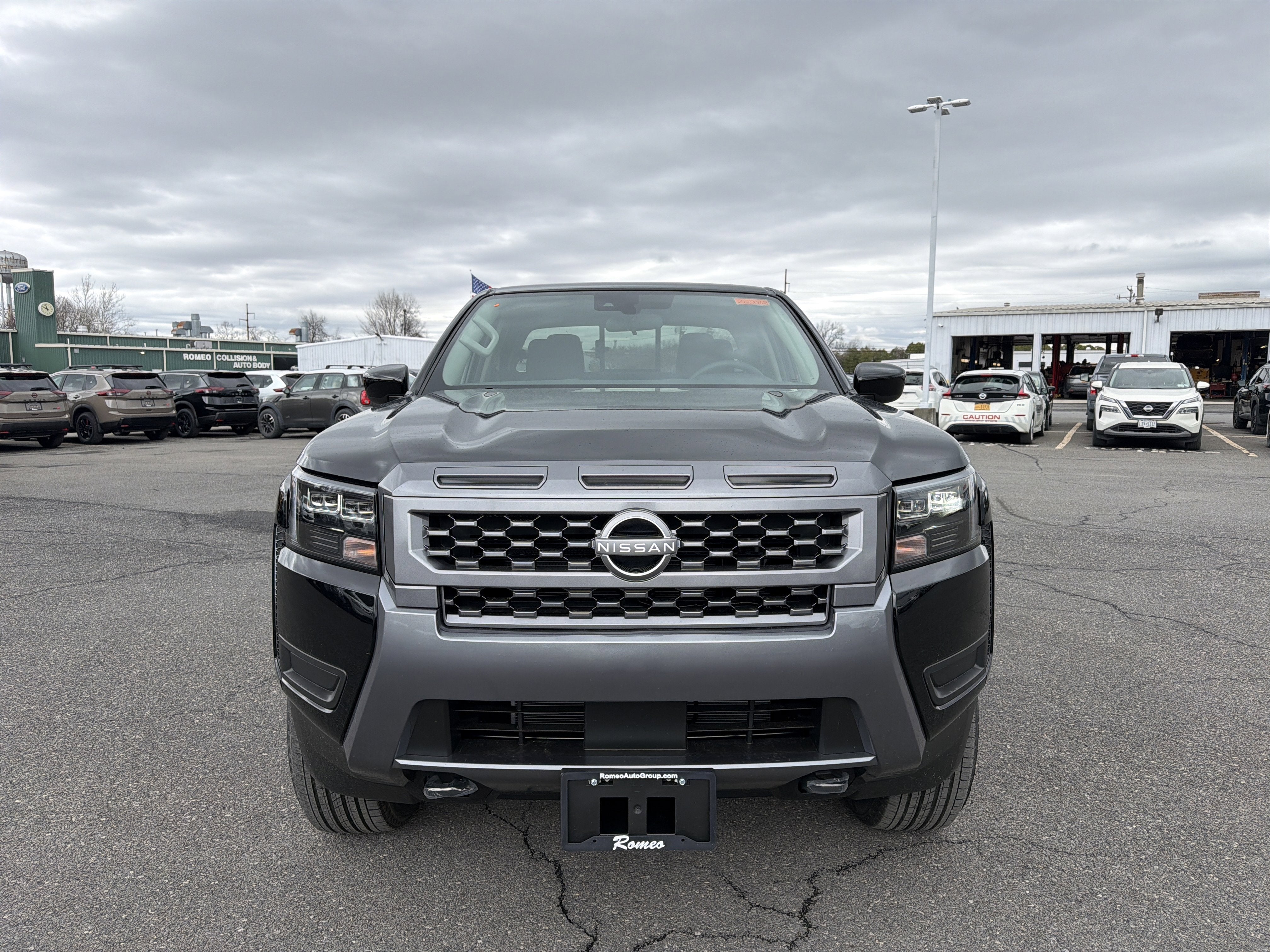 2026 Nissan Frontier SV