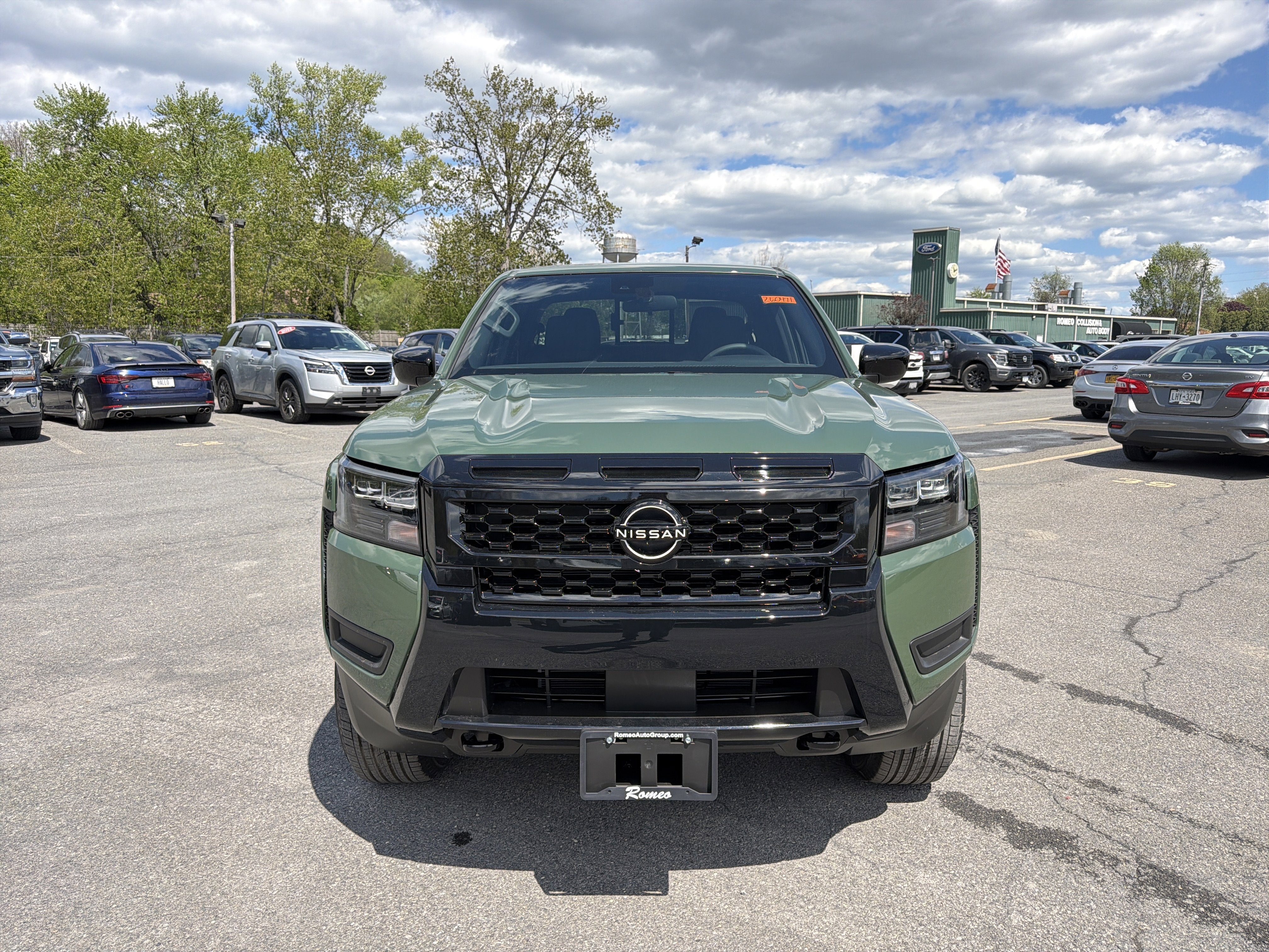 2026 Nissan Frontier SV