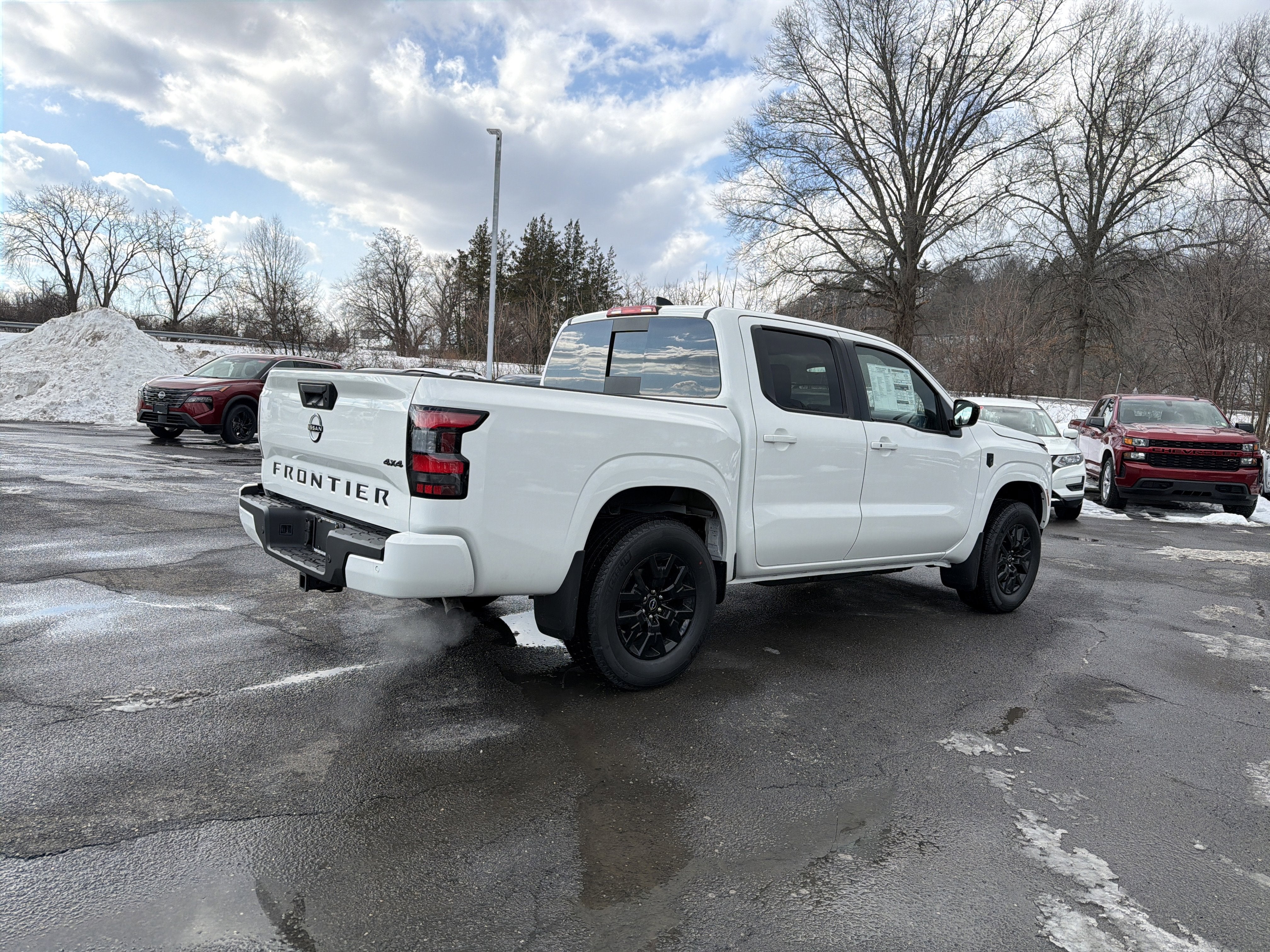2026 Nissan Frontier SV