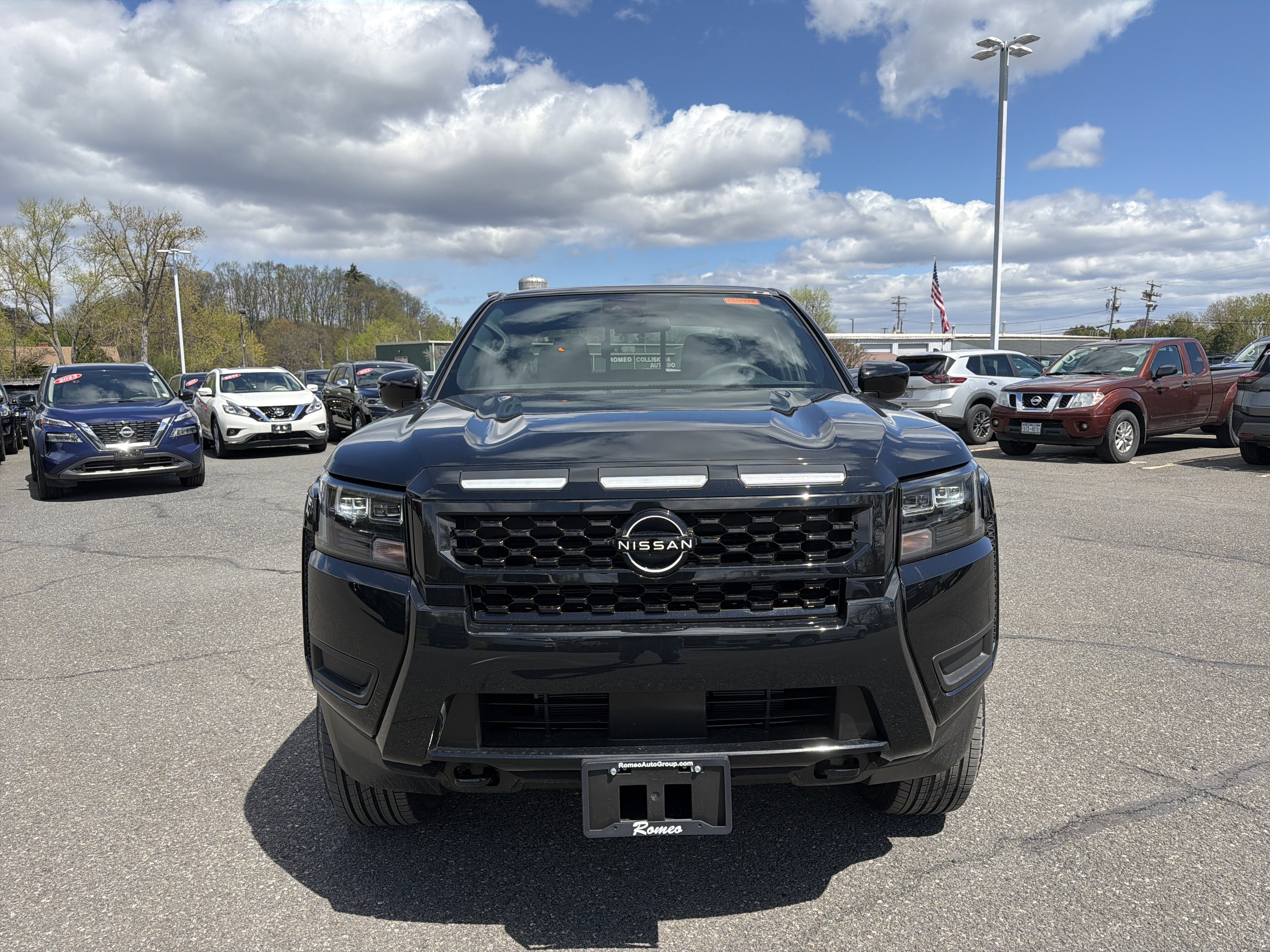 2026 Nissan Frontier SV