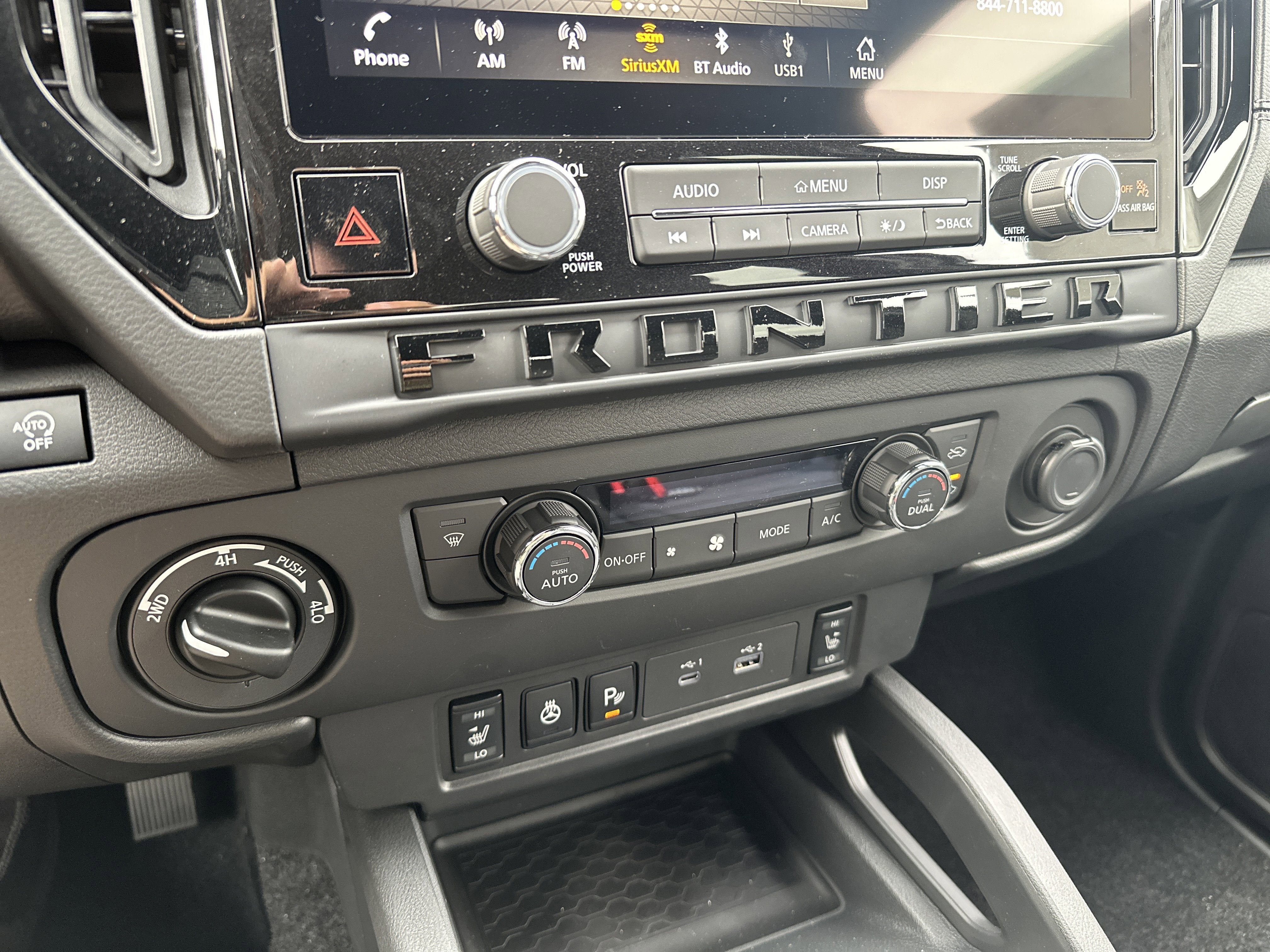 2026 Nissan Frontier SV