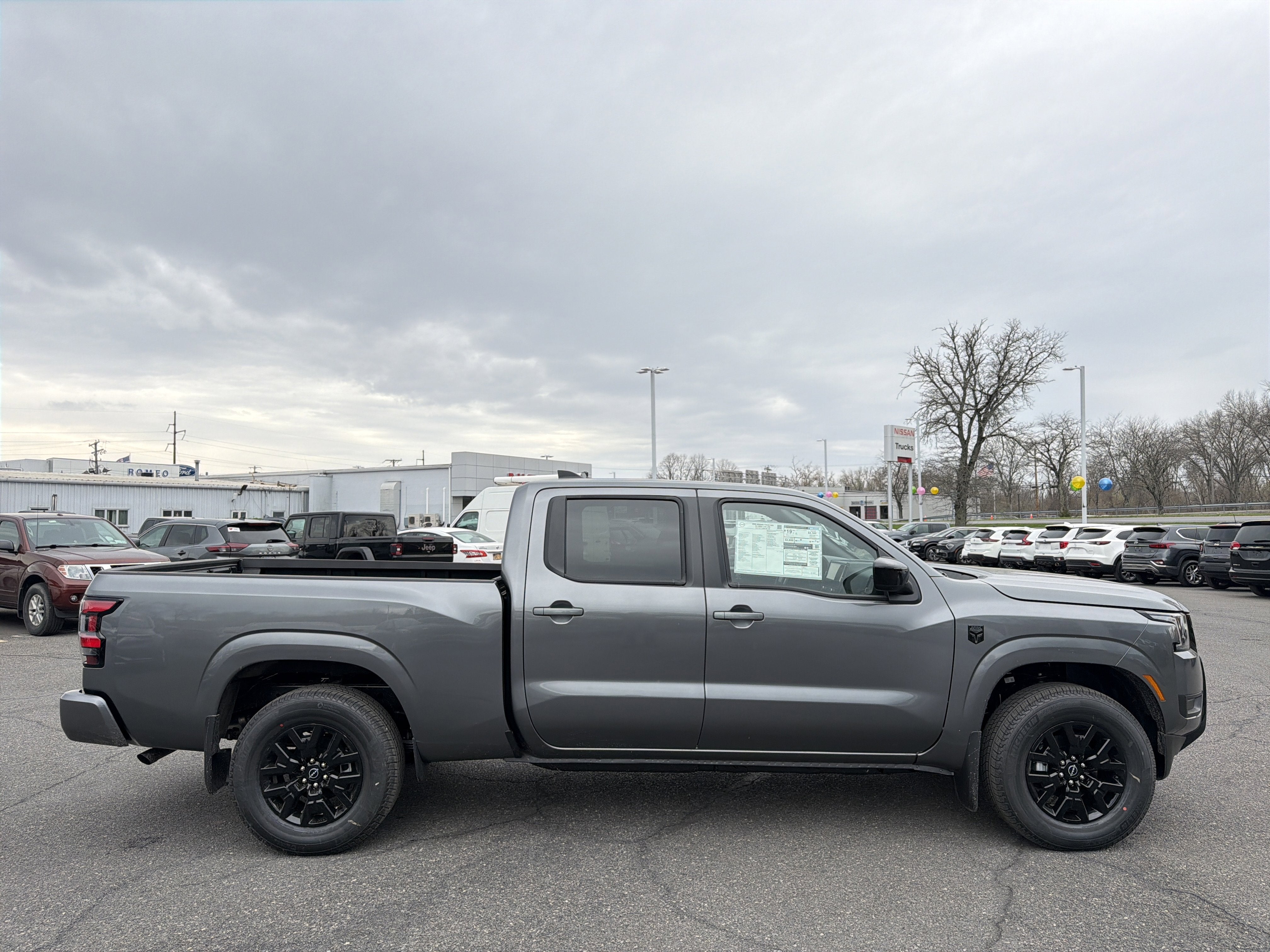 2026 Nissan Frontier SV