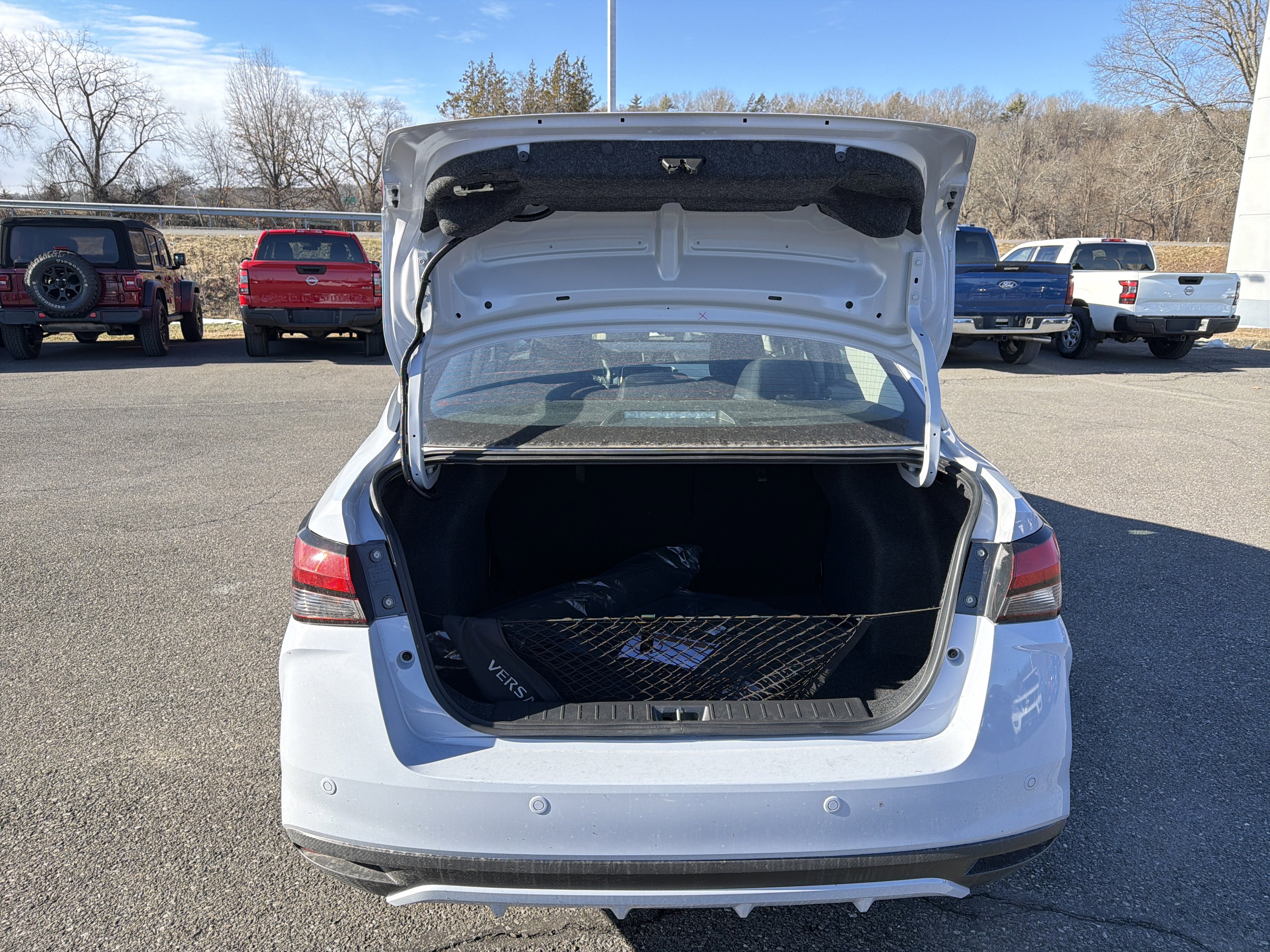 2025 Nissan Versa SV