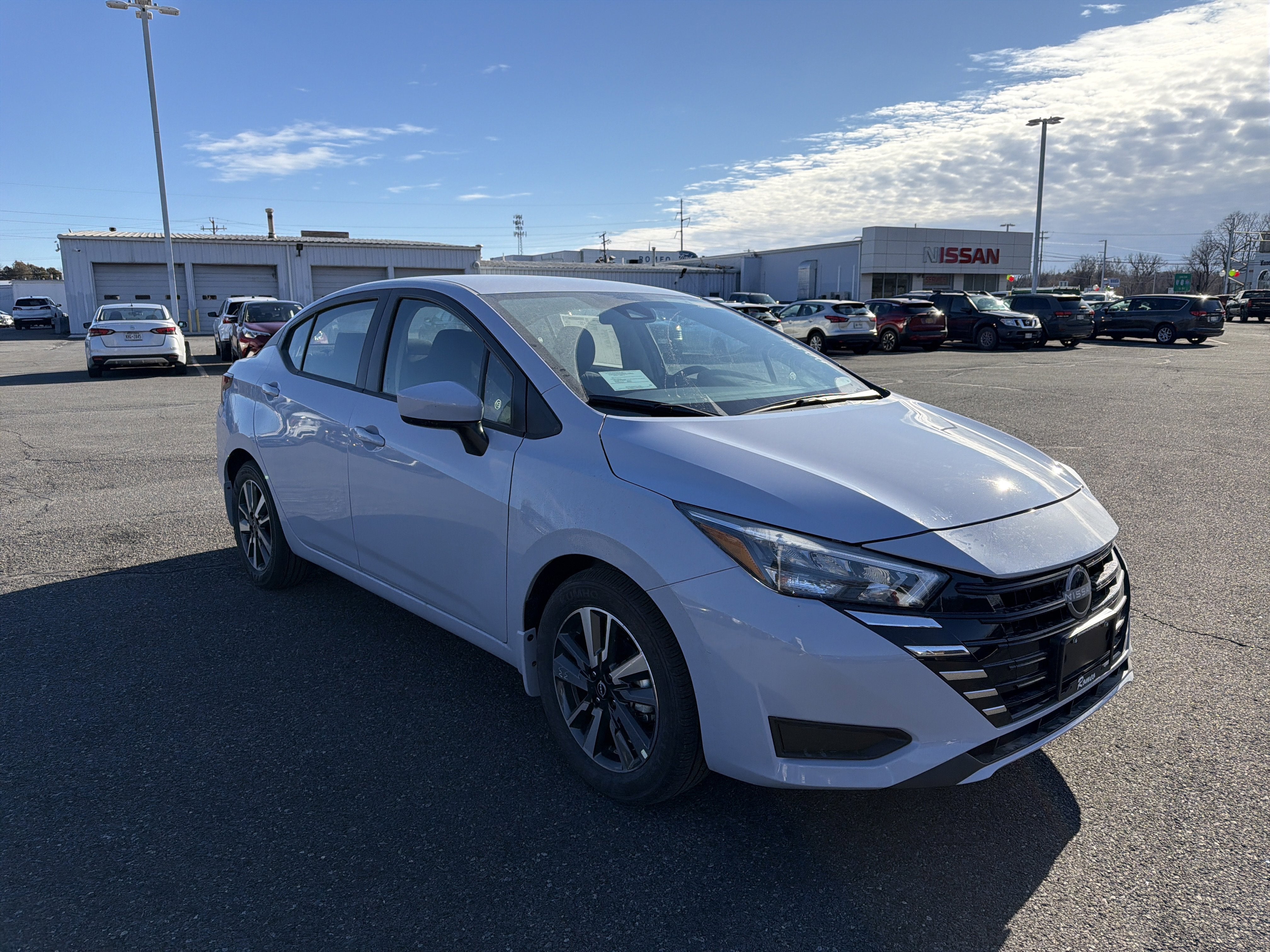 2025 Nissan Versa SV