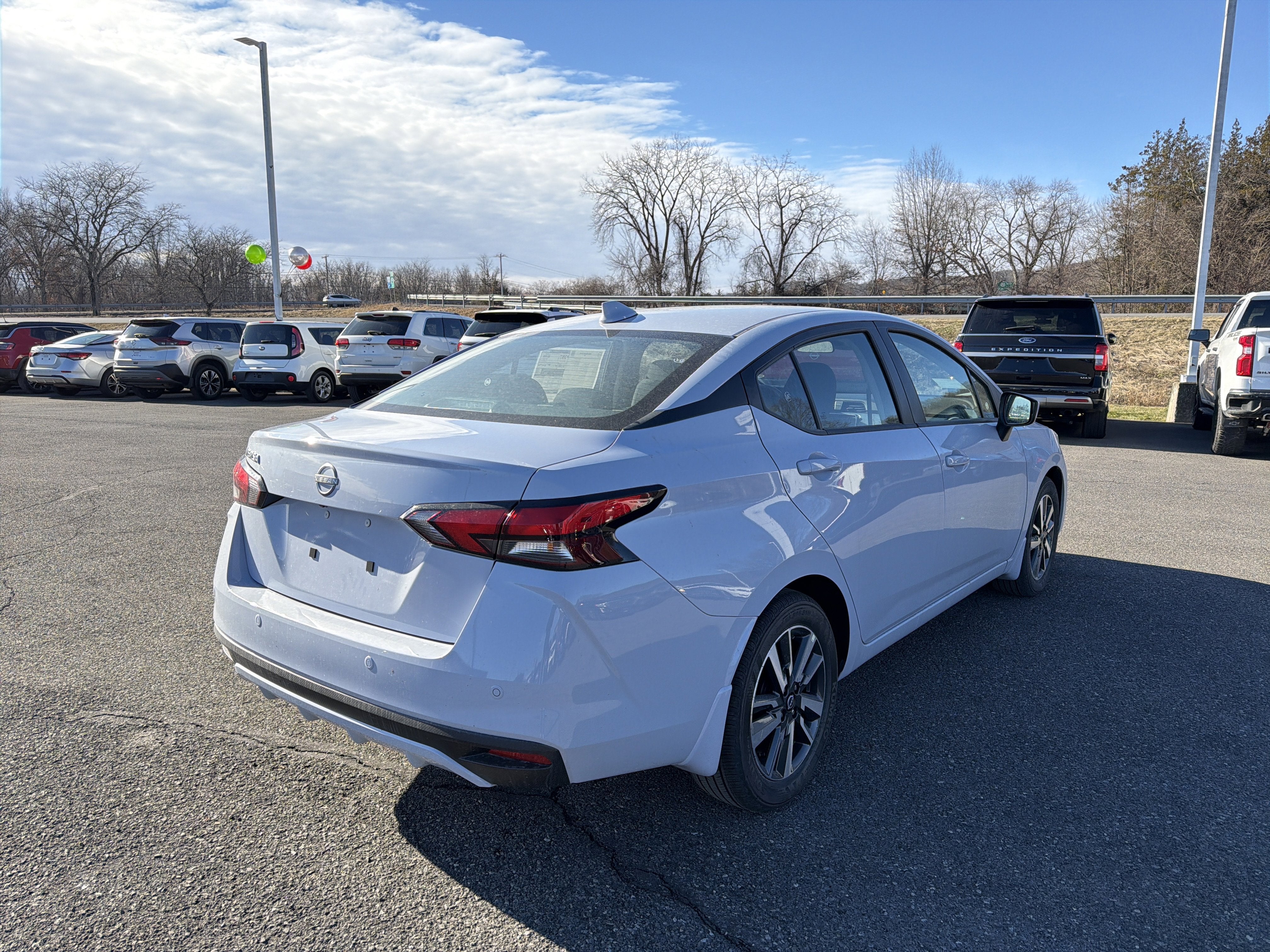 2025 Nissan Versa SV