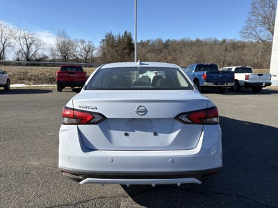 2025 Nissan Versa SV