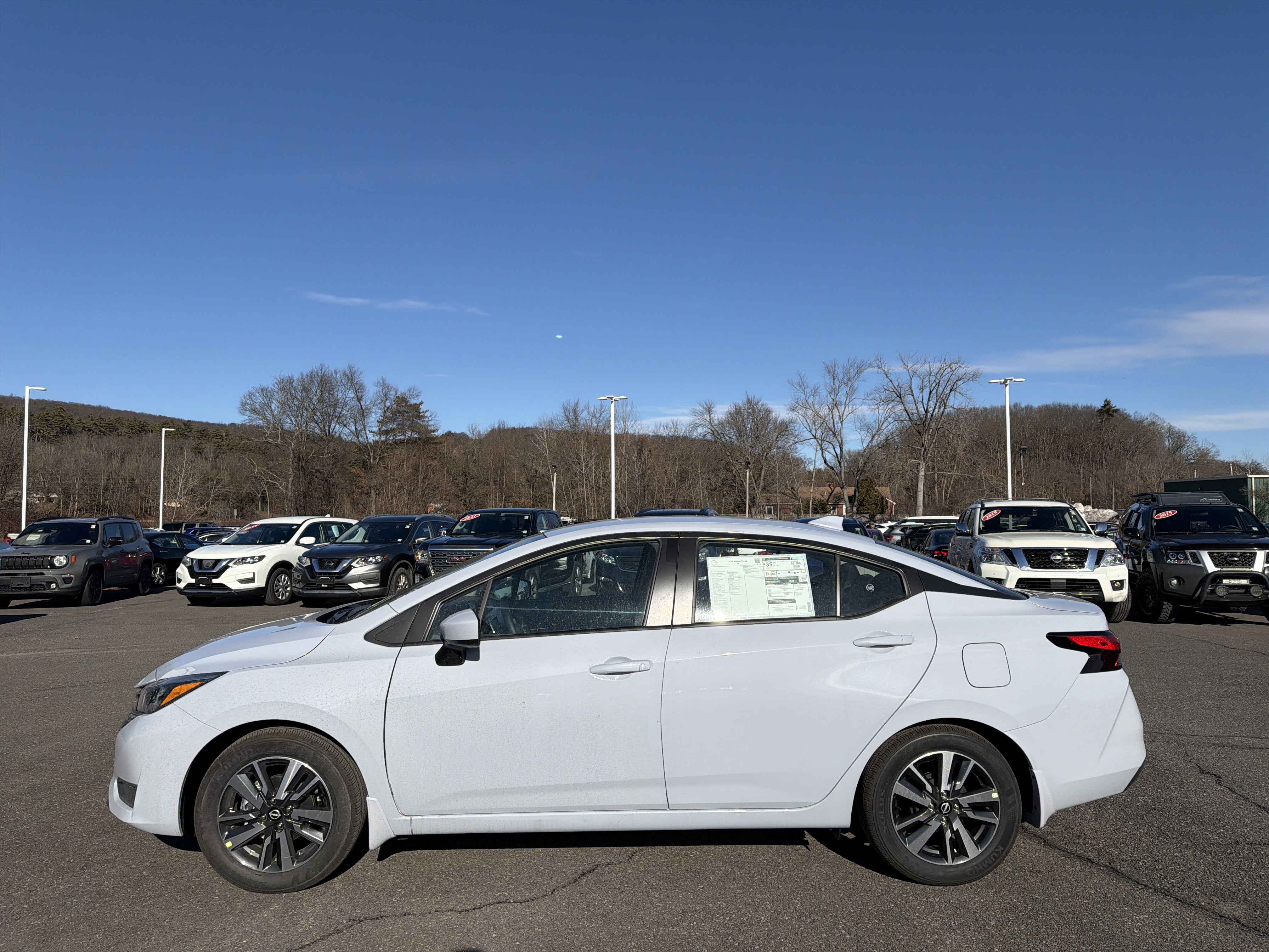2025 Nissan Versa SV