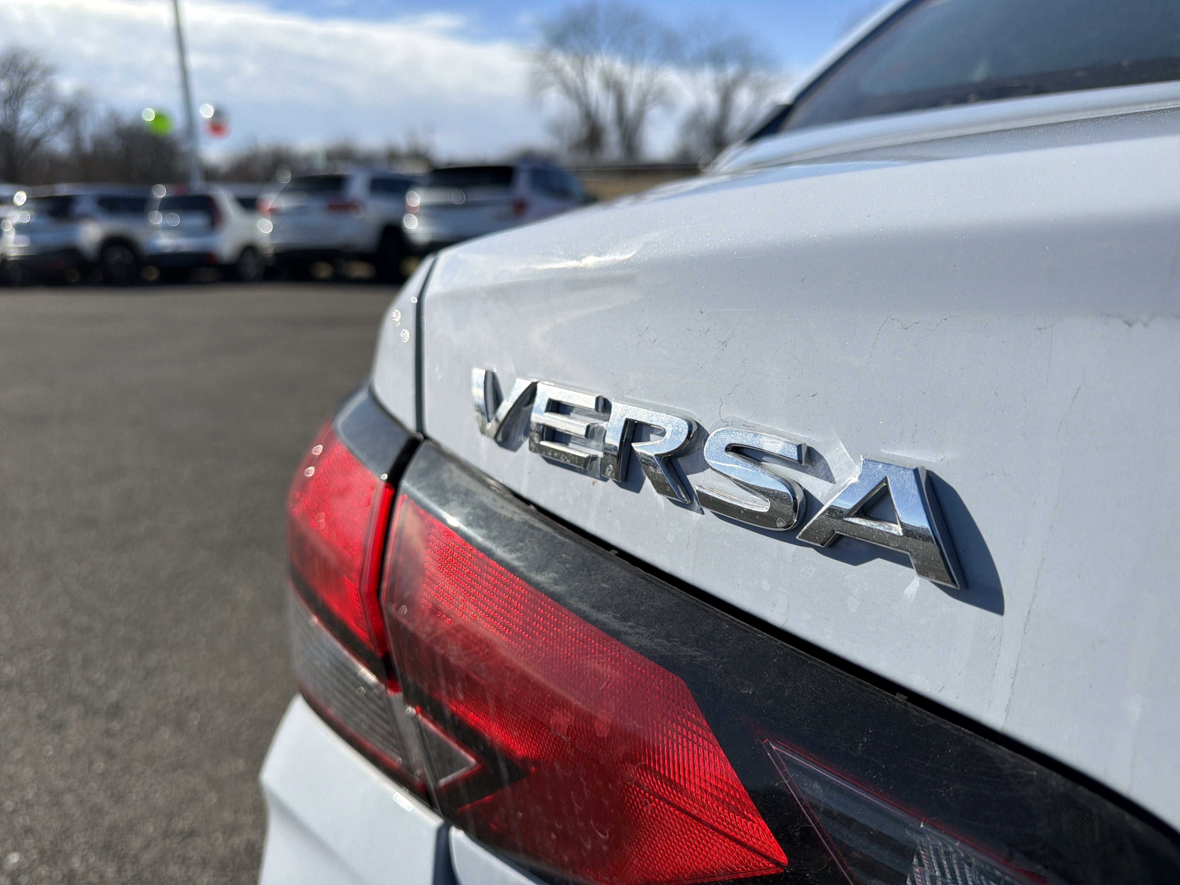 2025 Nissan Versa SV