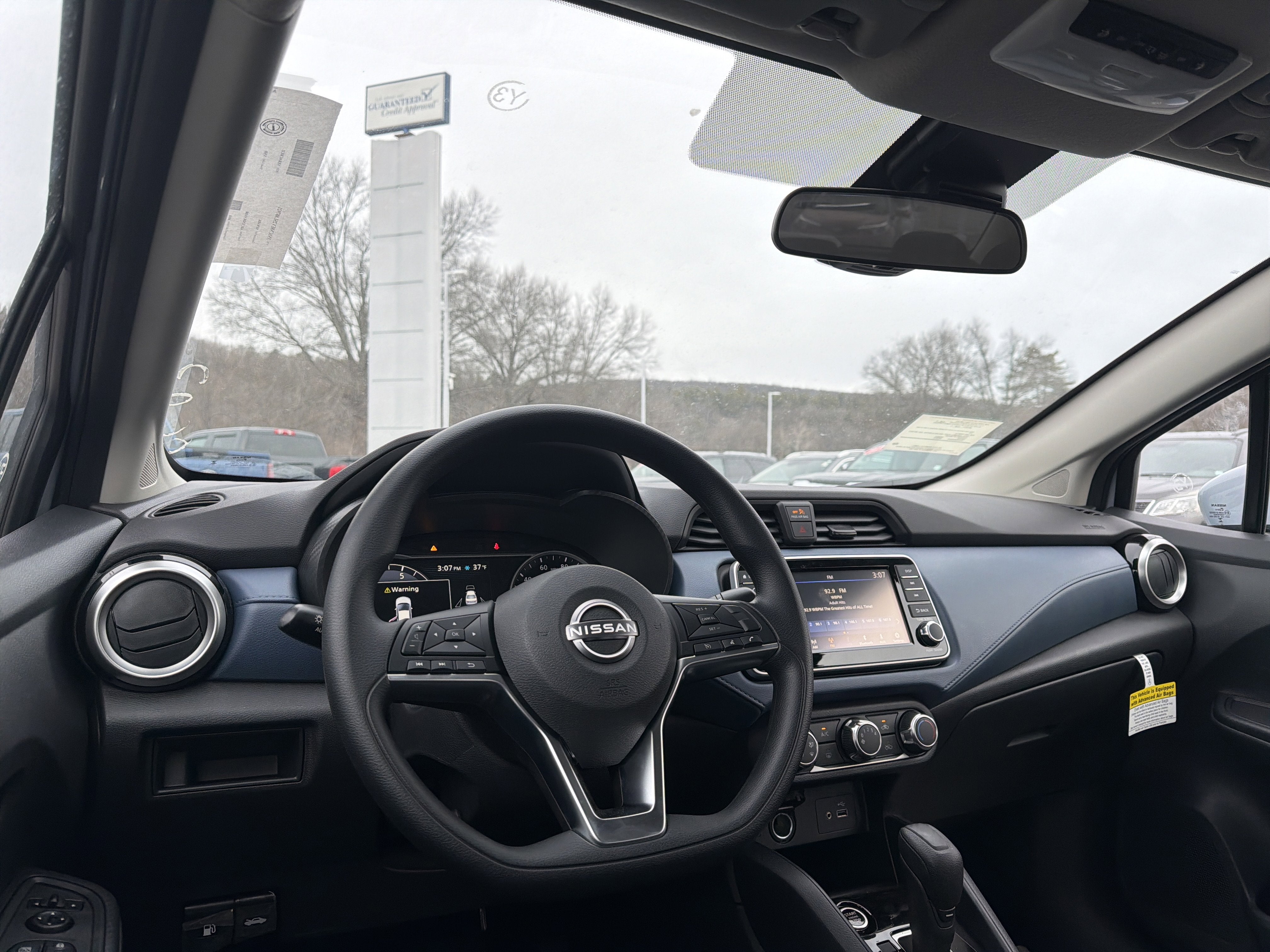 2025 Nissan Versa SV