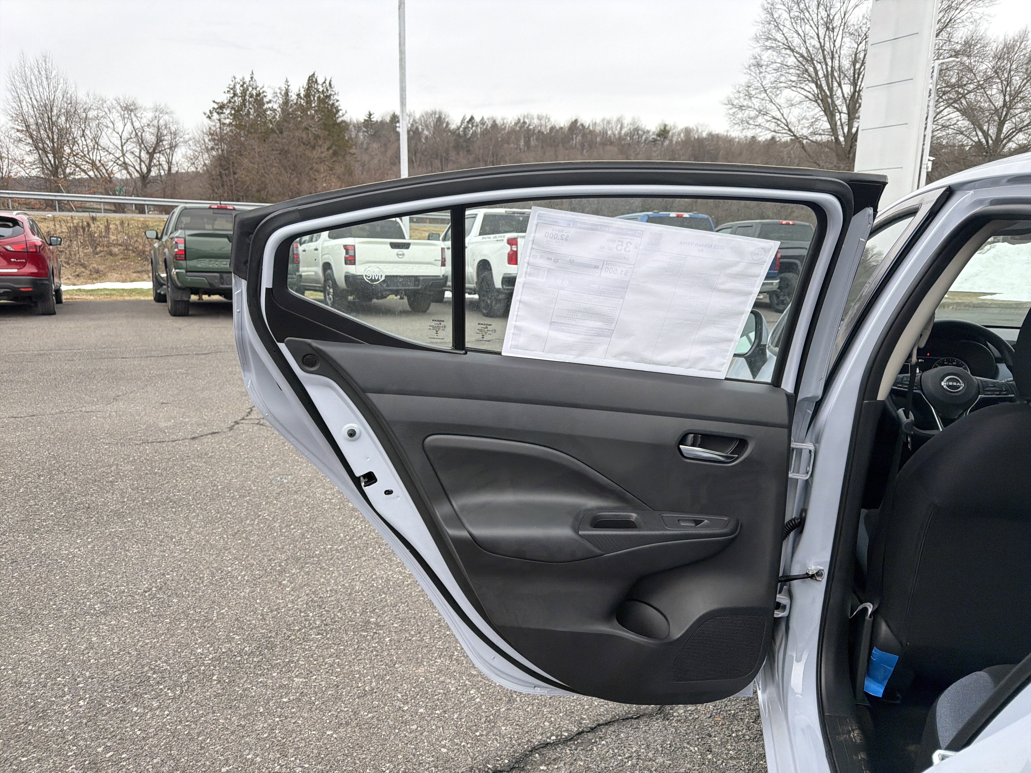 2025 Nissan Versa SV