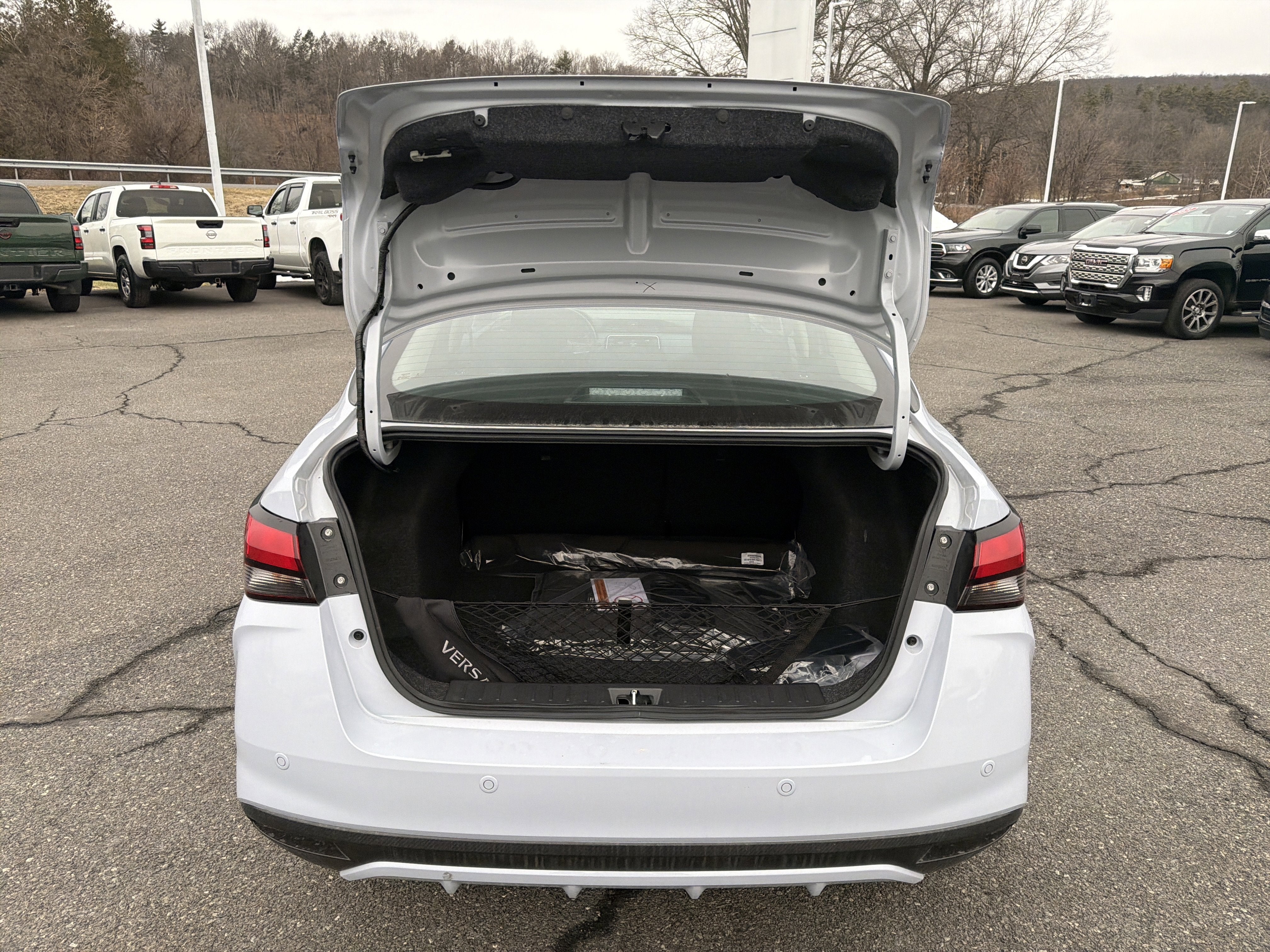 2025 Nissan Versa SV