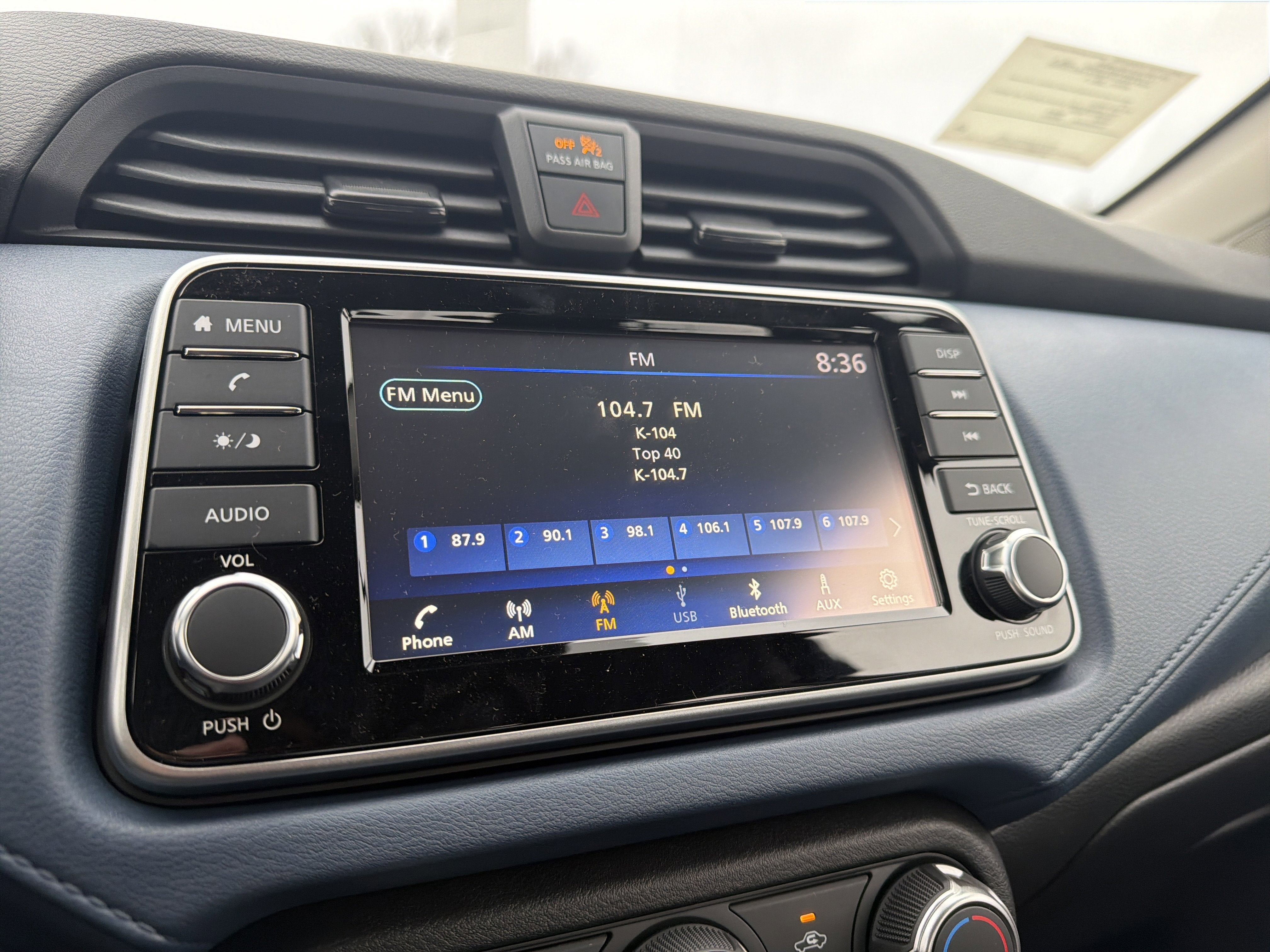 2025 Nissan Versa SV